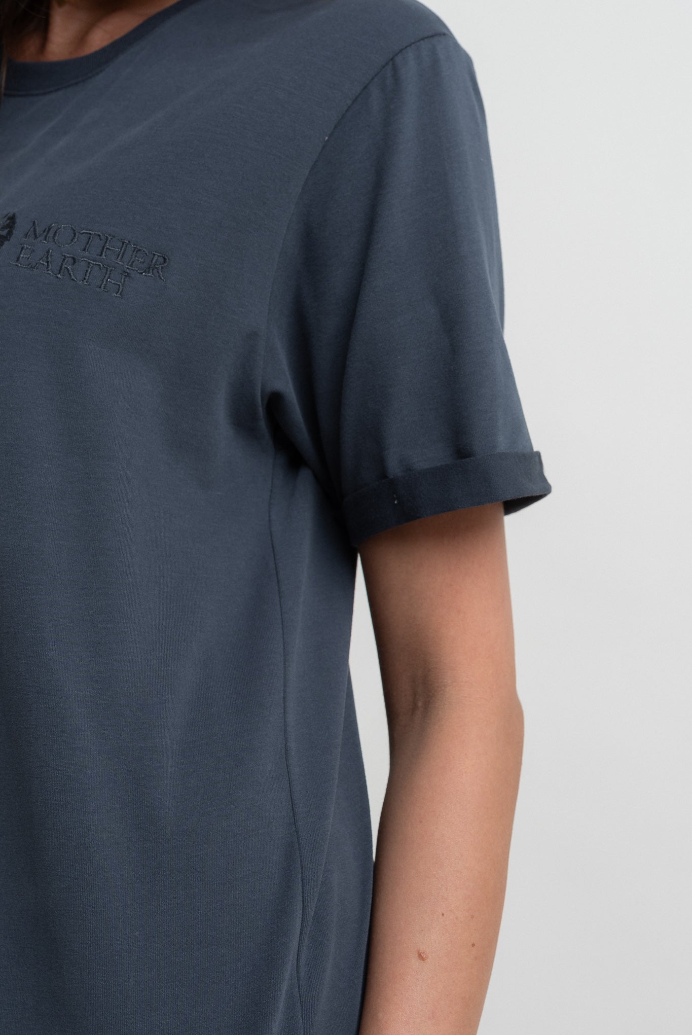 T-SHIRT DAMSKI GRAFITOWY - MORAINE