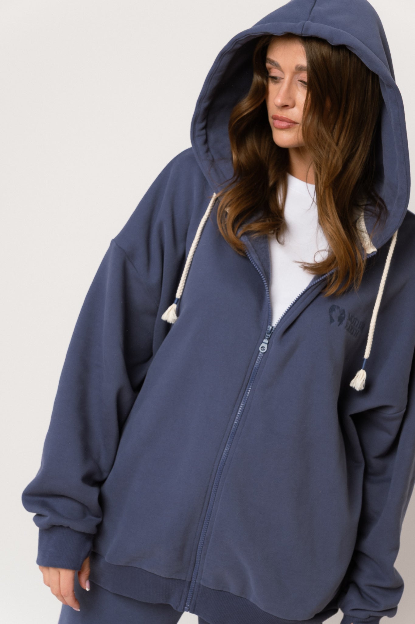 BLUZA Z KAPTUREM ROZPINANA GRANATOWA - NIKO