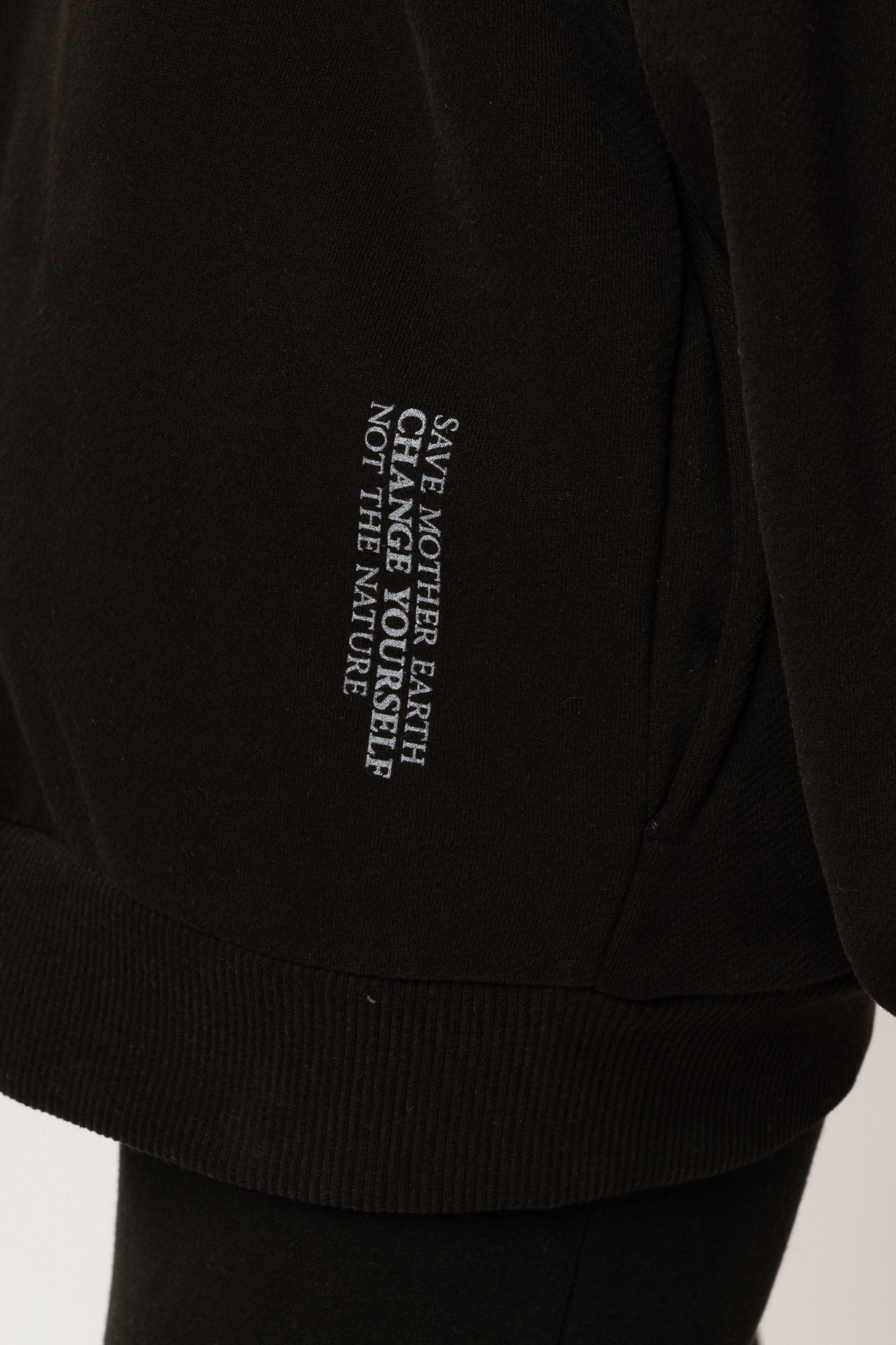 BLUZA Z KAPTUREM ROZPINANA CZARNA - NIKO