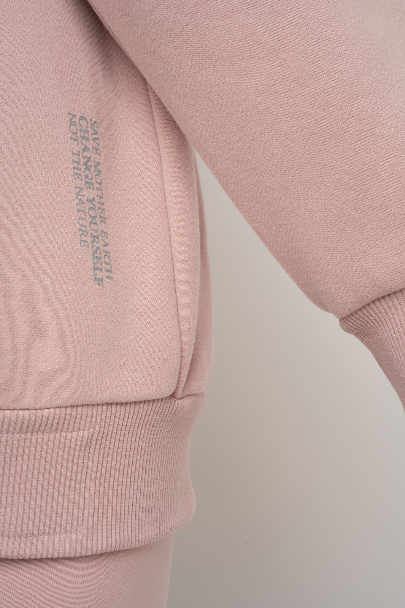 BLUZA Z DEKOLTEM OVERSIZE JASNORÓŻOWA - BISCOE