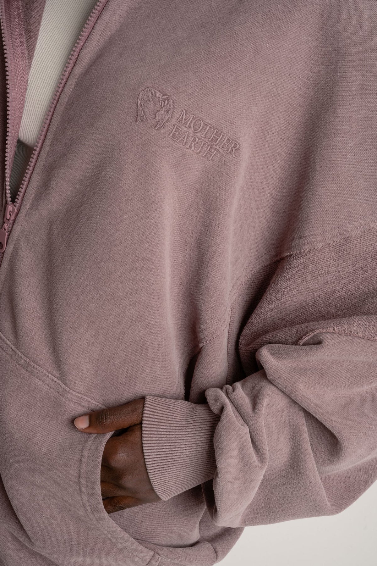 BLUZA OVERSIZE Z KAPTUREM Z EFEKTEM WASHED WRZOSOWA - TRONDHEIM