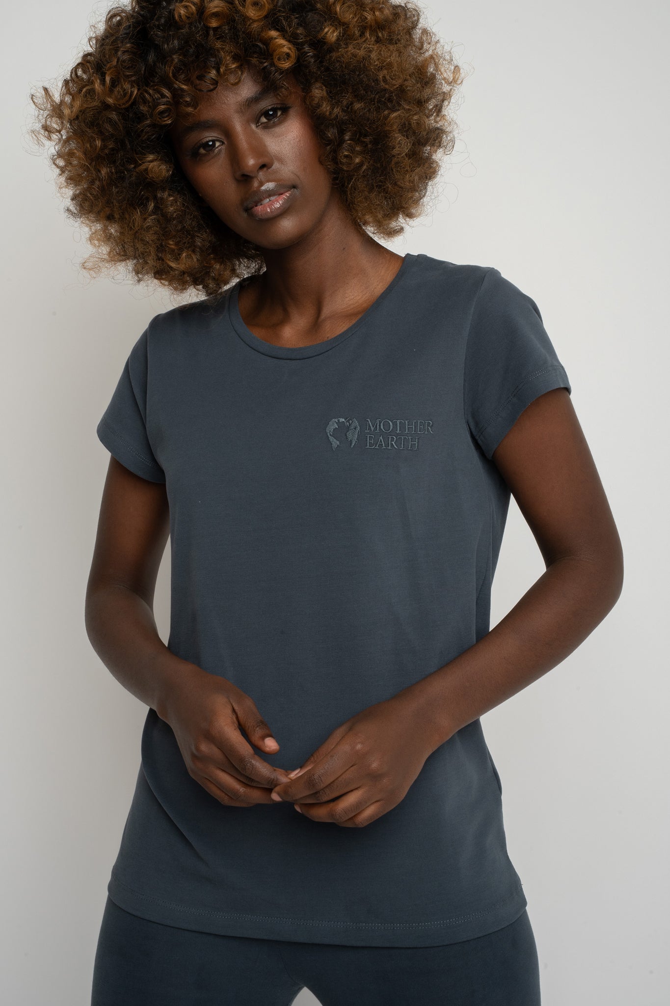T-SHIRT DAMSKI GRAFITOWY - PETIT