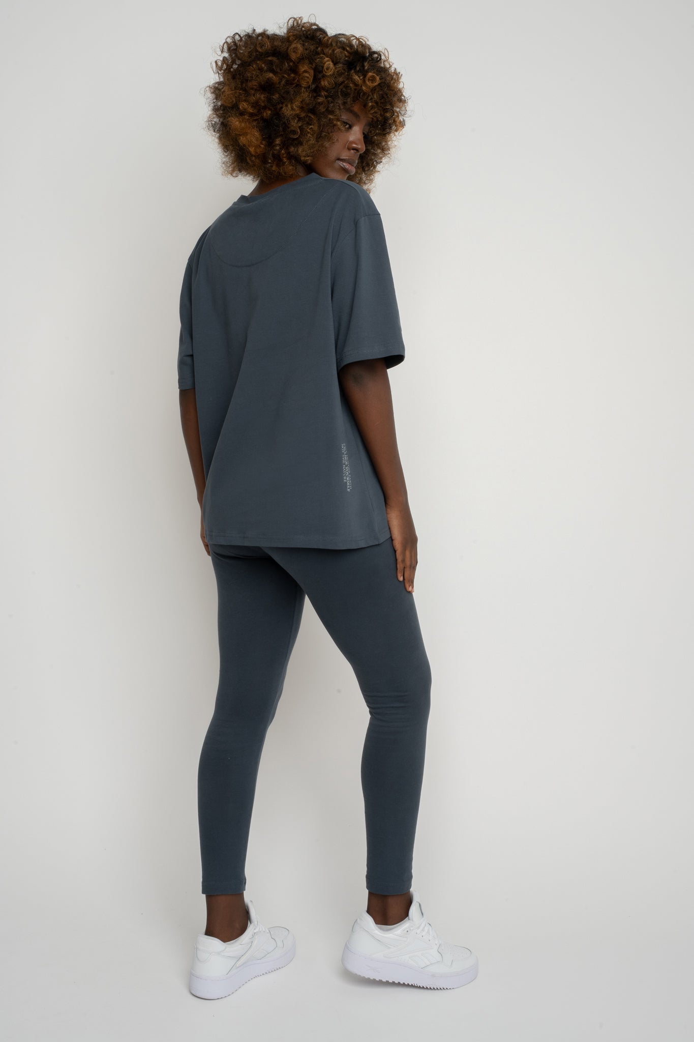 T-SHIRT DAMSKI GRAFITOWY - OYSTER