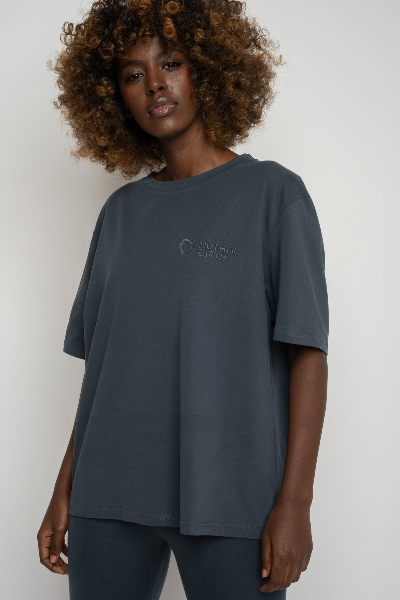 T-SHIRT DAMSKI GRAFITOWY - OYSTER