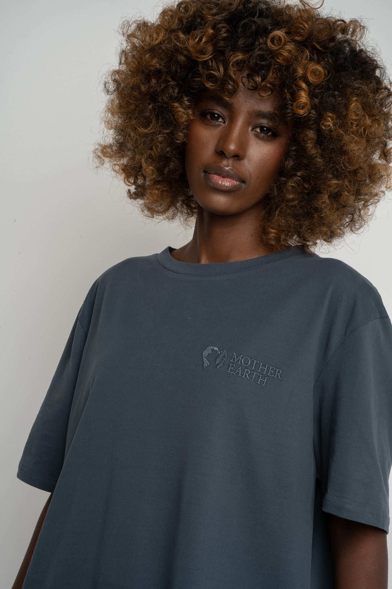 T-SHIRT DAMSKI GRAFITOWY - OYSTER