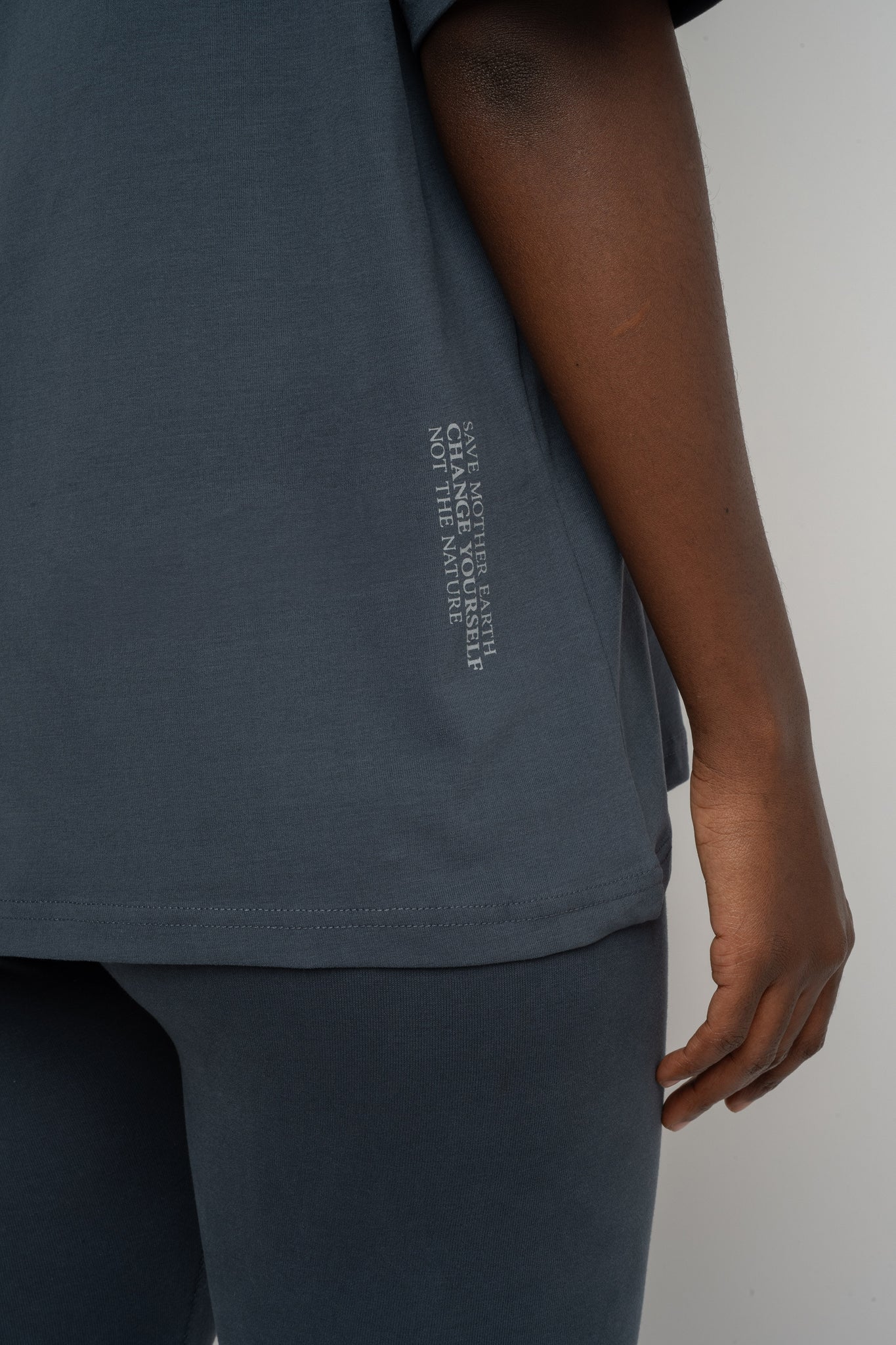 T-SHIRT DAMSKI GRAFITOWY - OYSTER