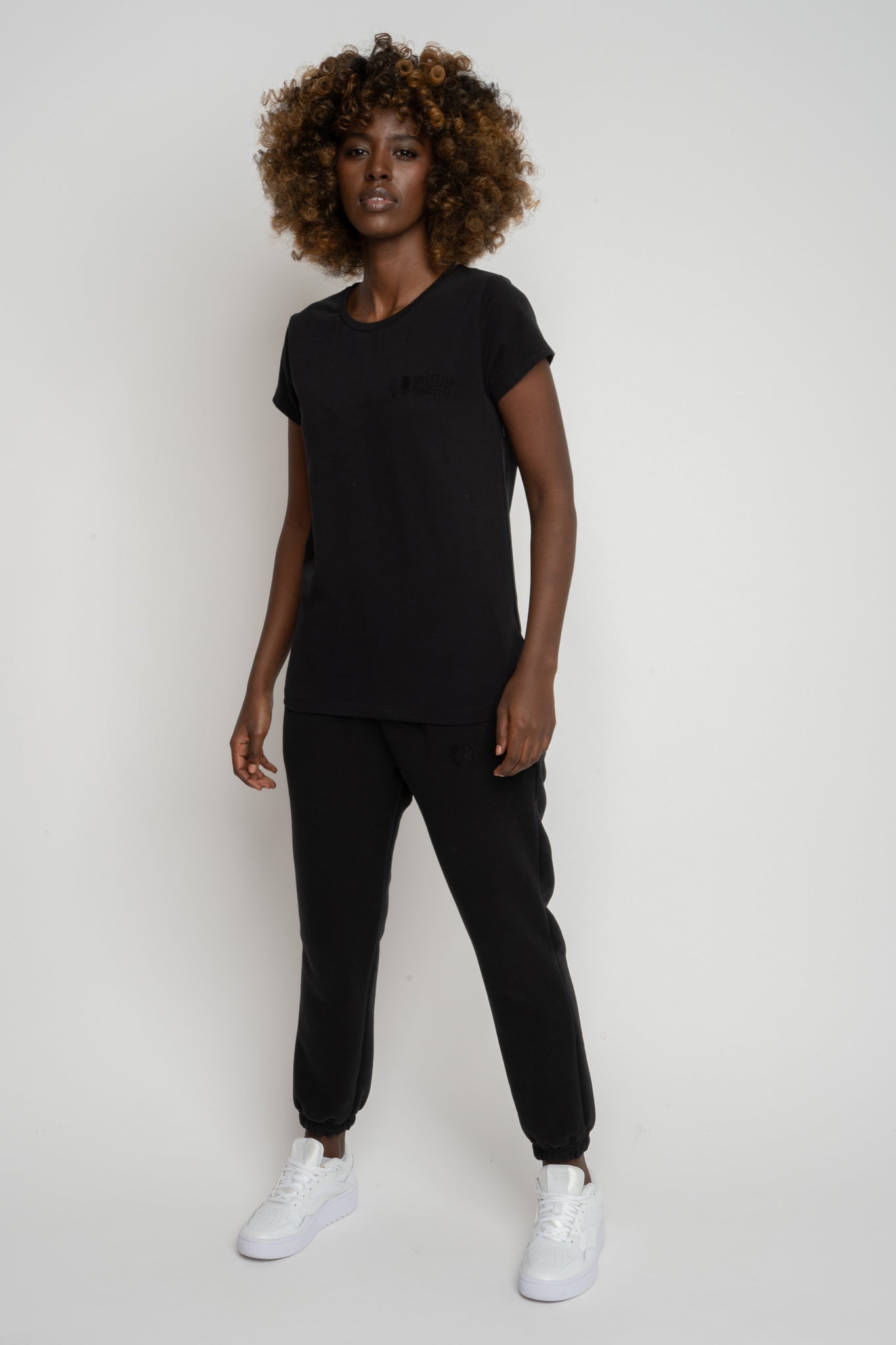 T-SHIRT DAMSKI CZARNY - PETIT