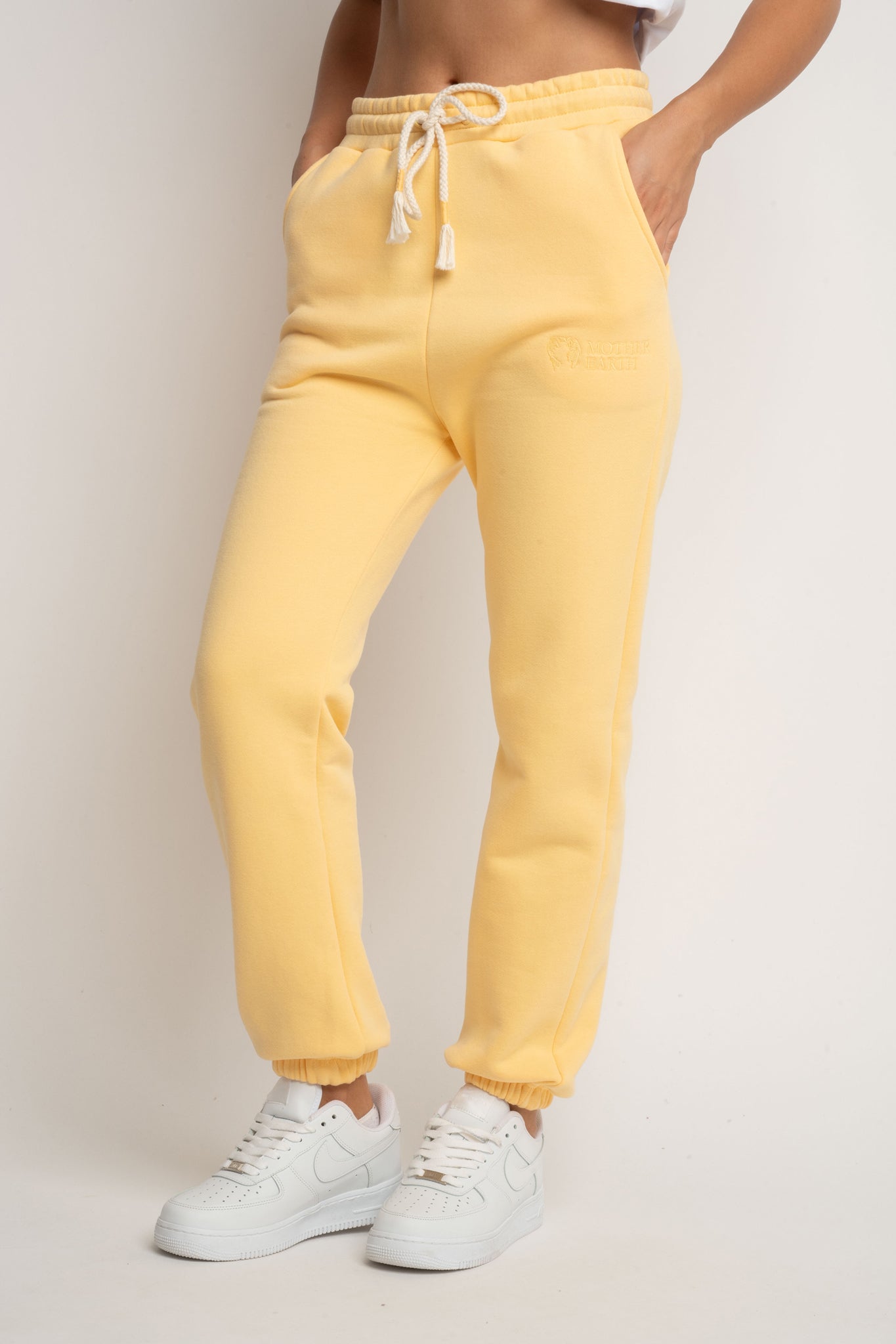 SPODNIE DRESOWE REGULAR FIT ŻÓŁTE - MILOS