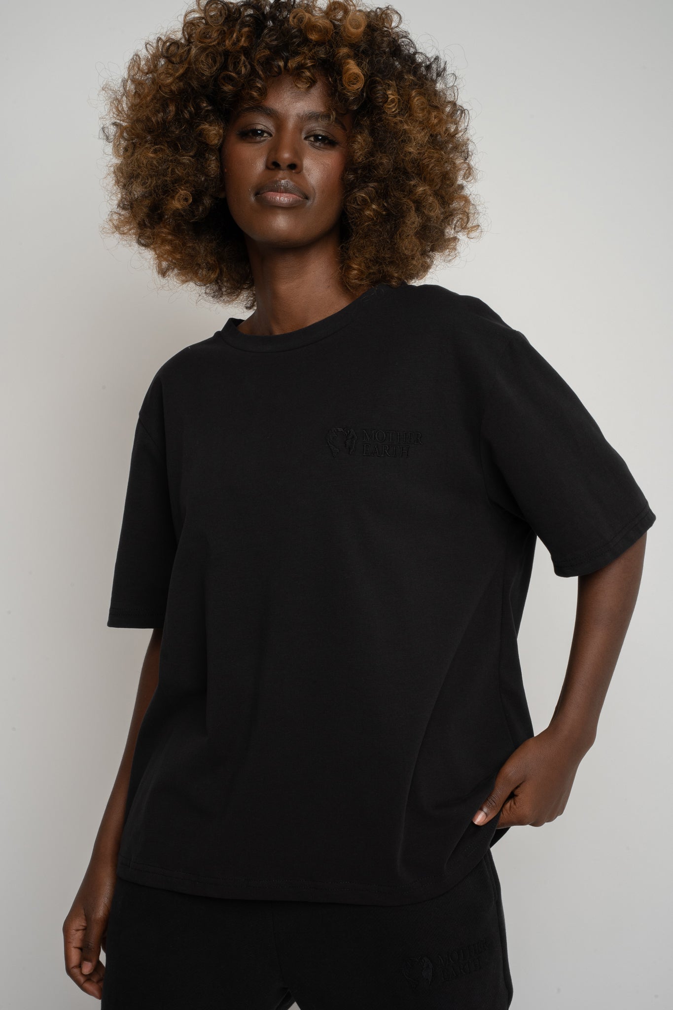 T-SHIRT DAMSKI CZARNY - OYSTER