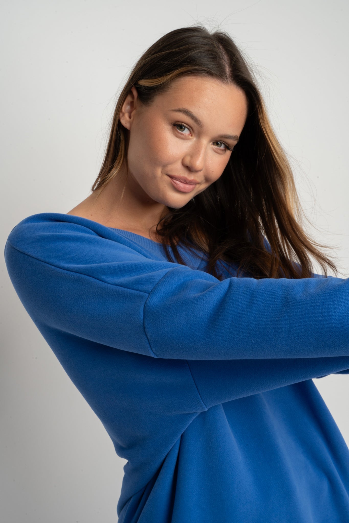 BLUZA Z DEKOLTEM OVERSIZE CHABROWA - BISCOE