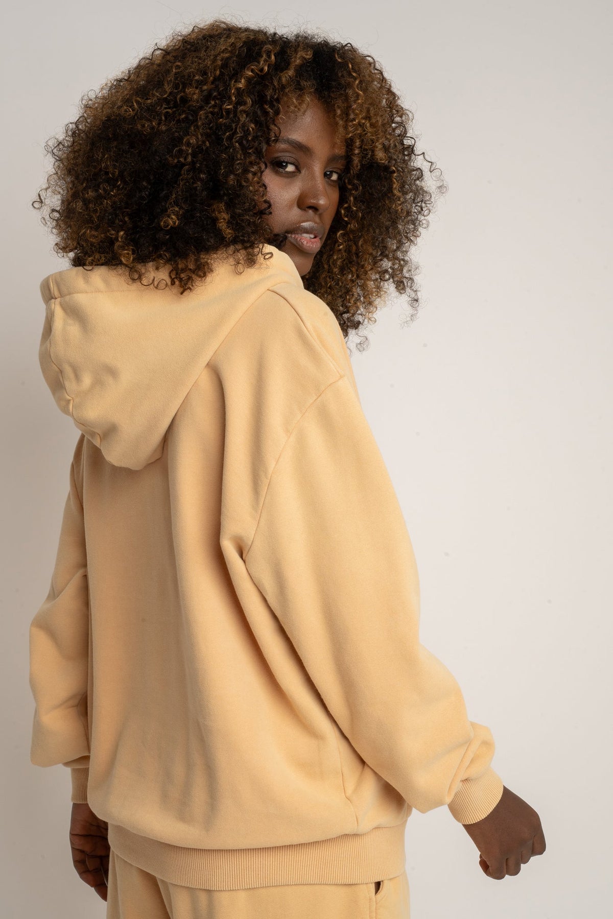 WASHED HOODIE - MUSTARD - LAPLAND