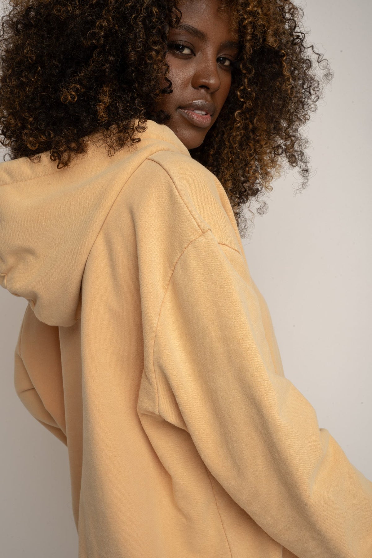 WASHED HOODIE - MUSTARD - LAPLAND