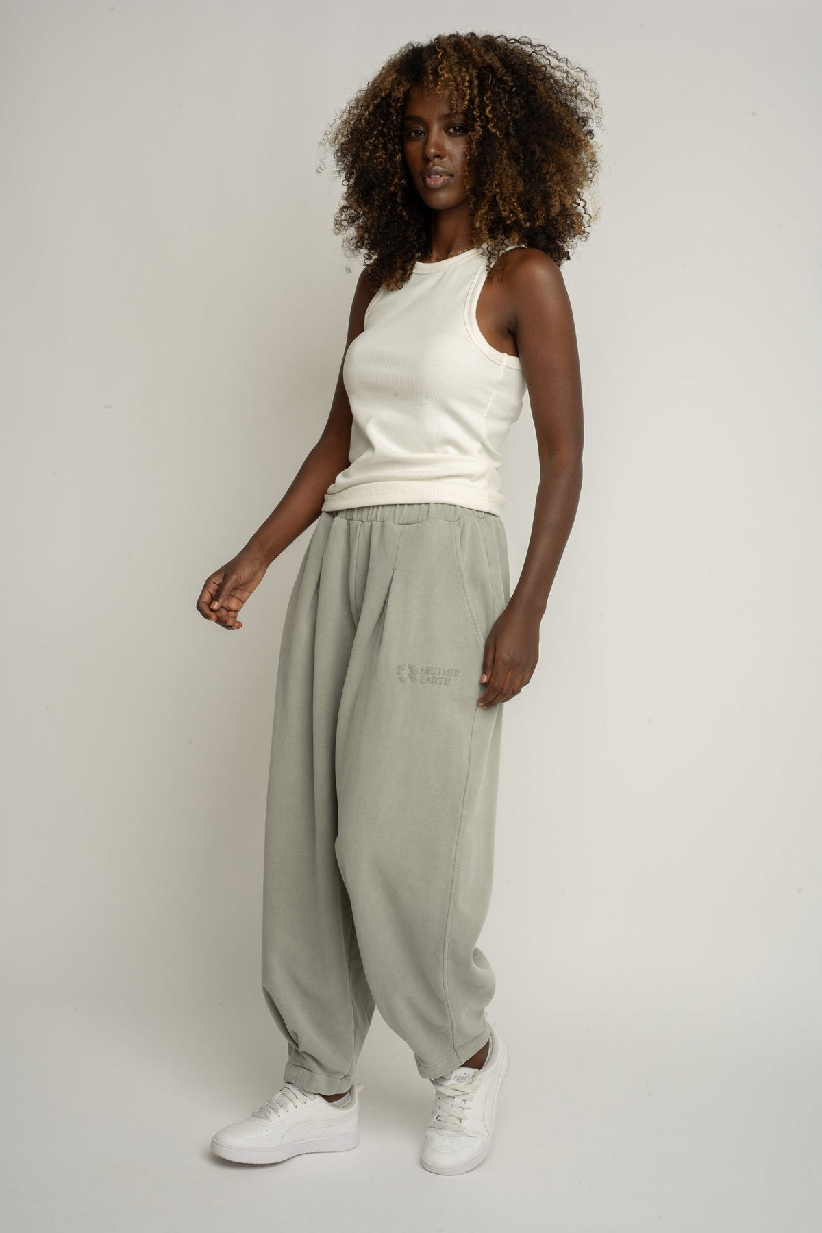 BALLOON FIT SWEATPANTS WITH WASHED EFFECT OLIVE - RIBE PETIT