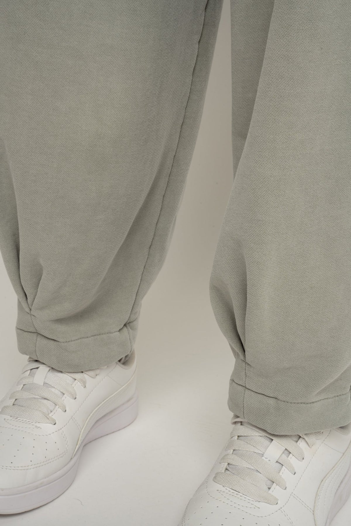 BALLOON FIT SWEATPANTS WITH WASHED EFFECT OLIVE - RIBE PETIT