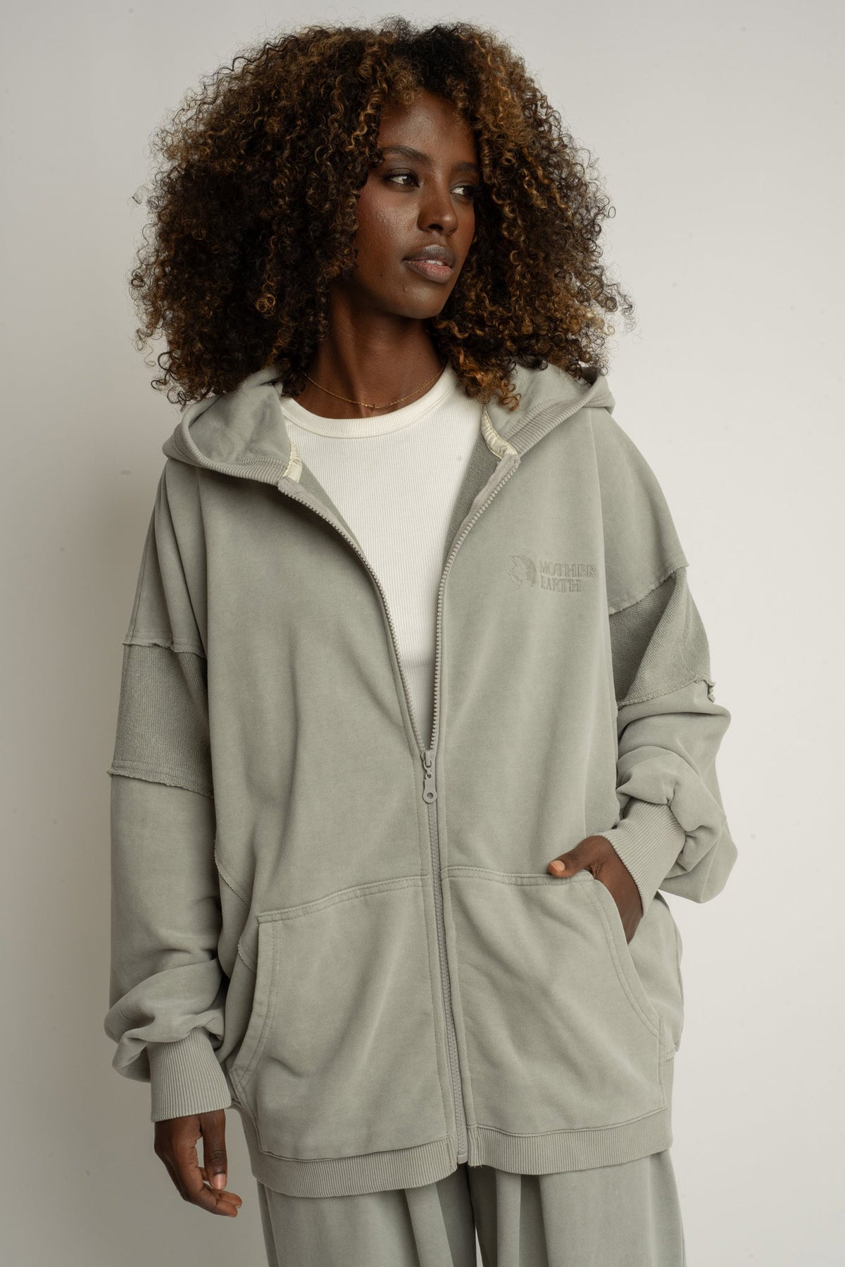 OVERSIZED HOODIE WITH WASHED EFFECT OLIVE - TRONDHEIM