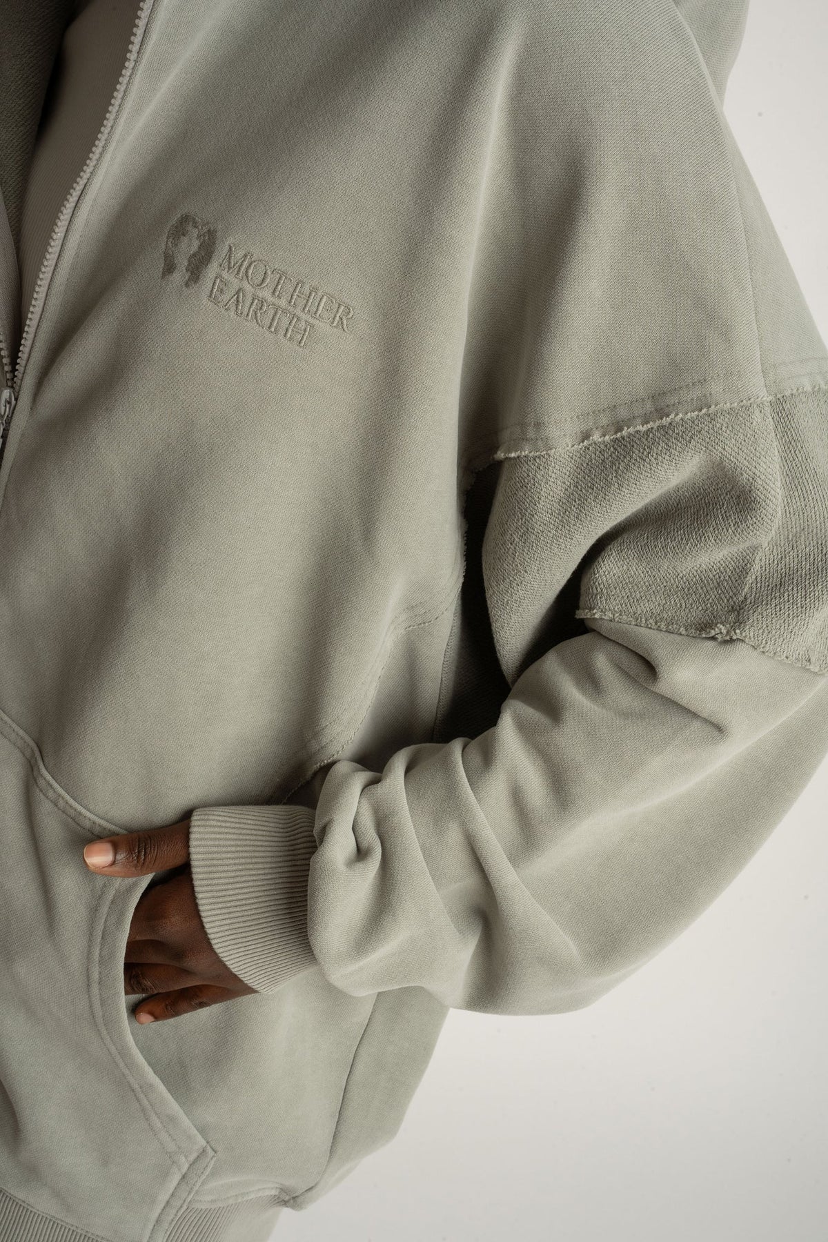 OVERSIZED HOODIE WITH WASHED EFFECT OLIVE - TRONDHEIM