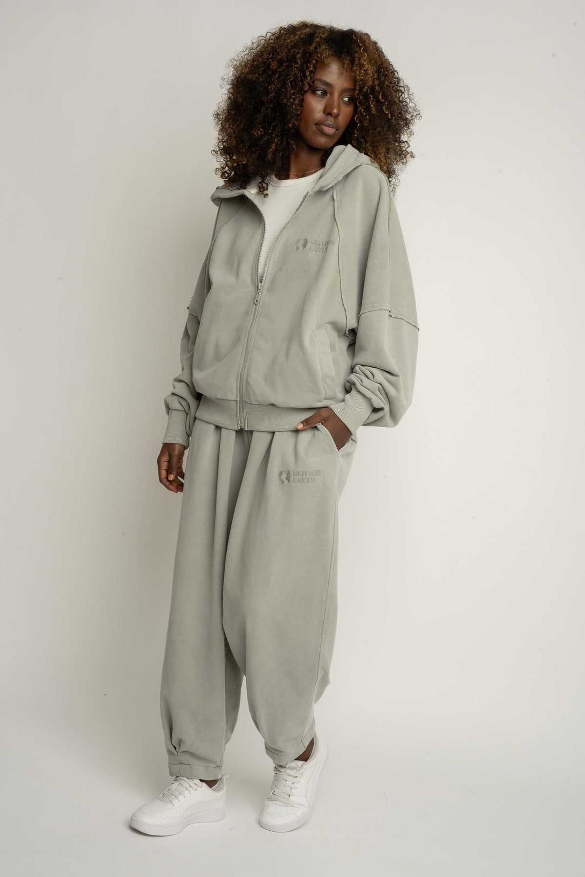 WASHED-EFFECT ZIP-UP HOODIE OLIVE - NARVIK
