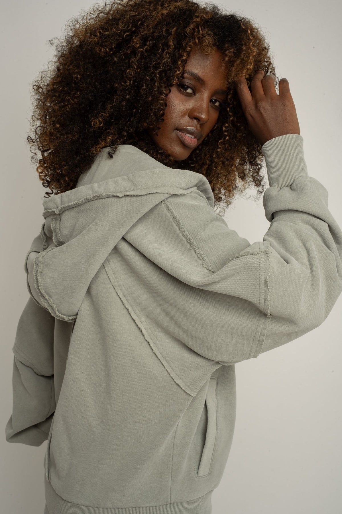WASHED-EFFECT ZIP-UP HOODIE OLIVE - NARVIK