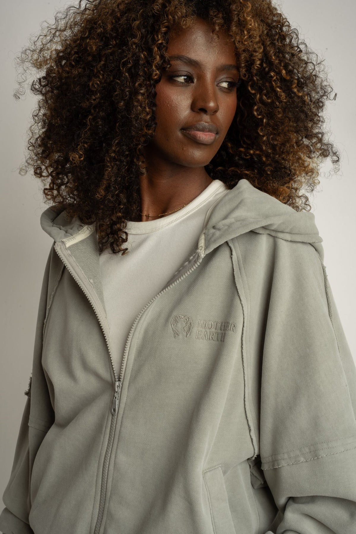 WASHED-EFFECT ZIP-UP HOODIE OLIVE - NARVIK