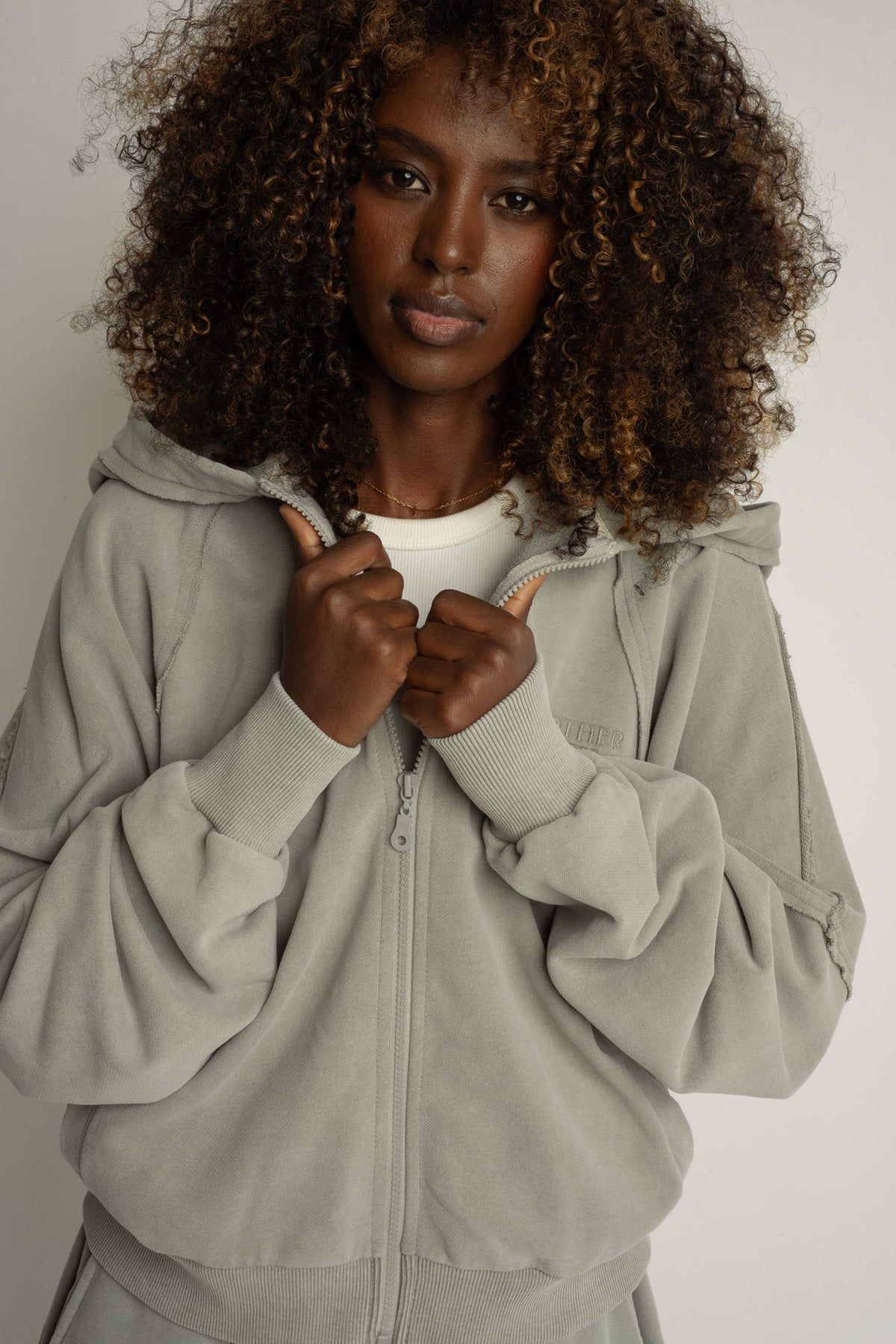WASHED-EFFECT ZIP-UP HOODIE OLIVE - NARVIK