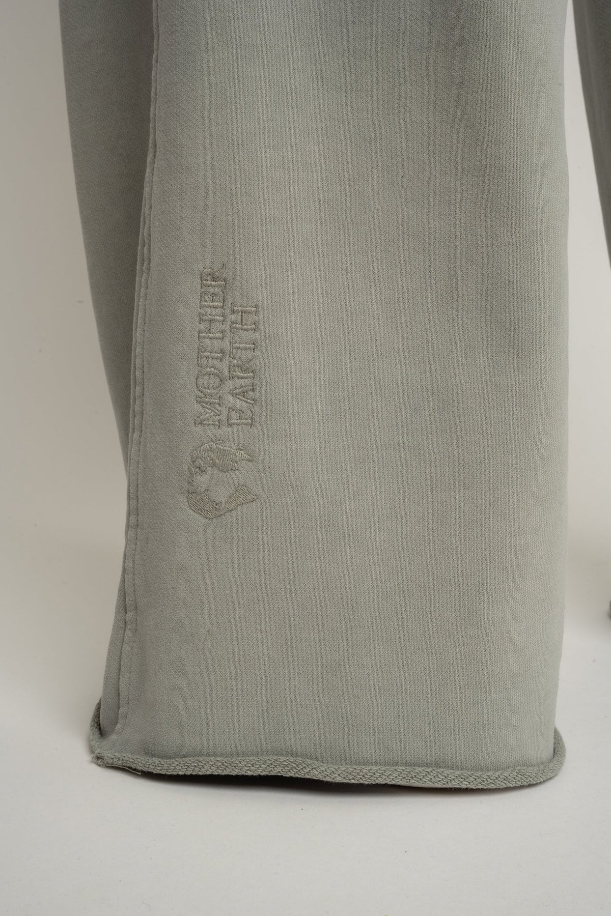 WIDE LEG WASHED JOGGERS OLIVE - ESBJERG