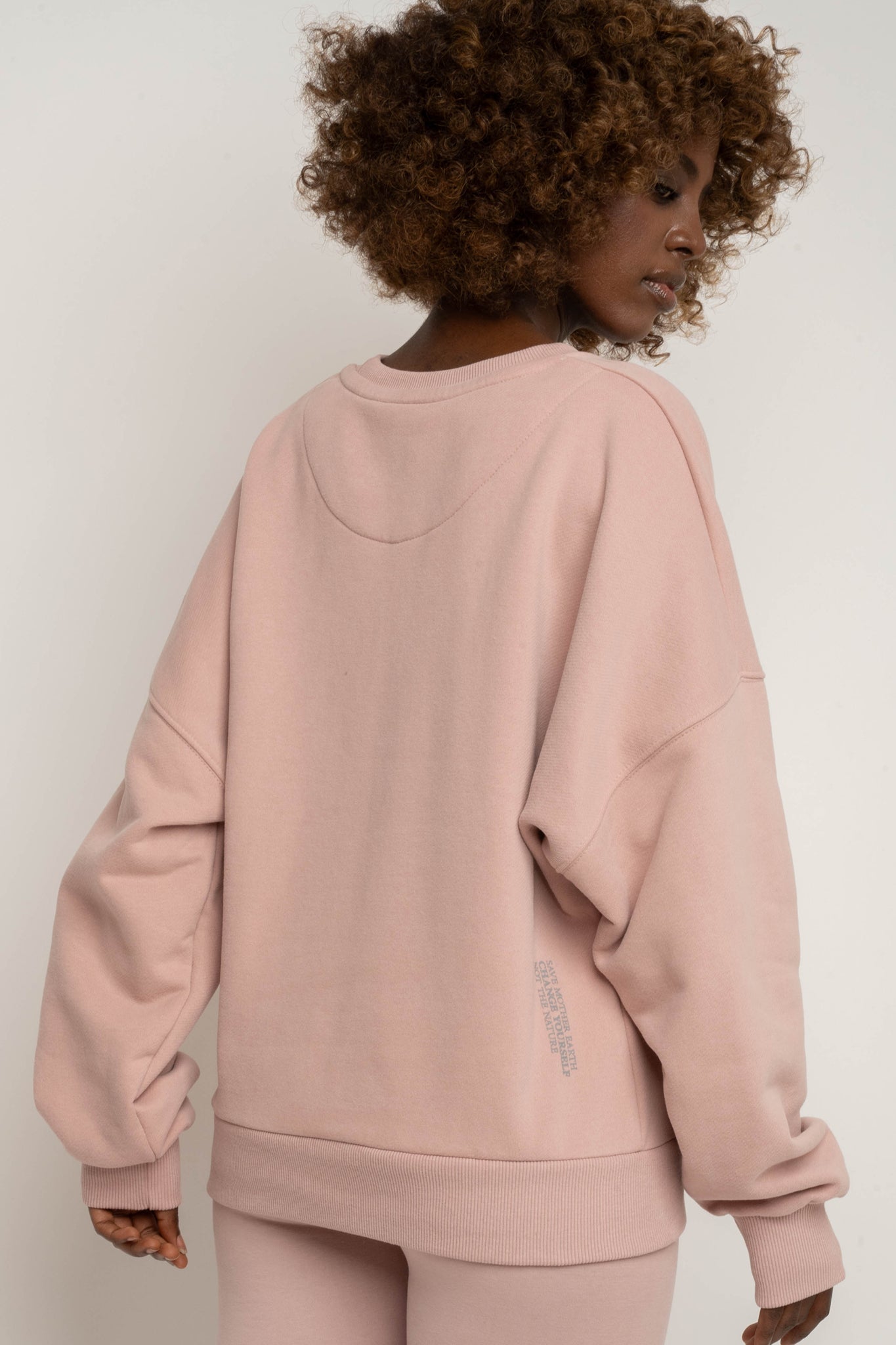 BLUZA TYPU CREWNECK JASNORÓŻOWA - OZARK