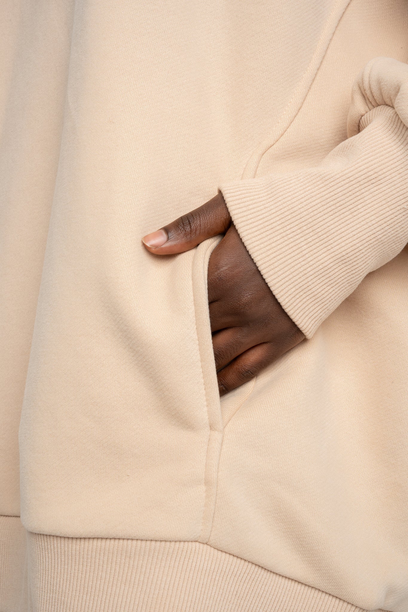 BLUZA OVERSIZE Z KAPTUREM BEŻOWA - EGERIA