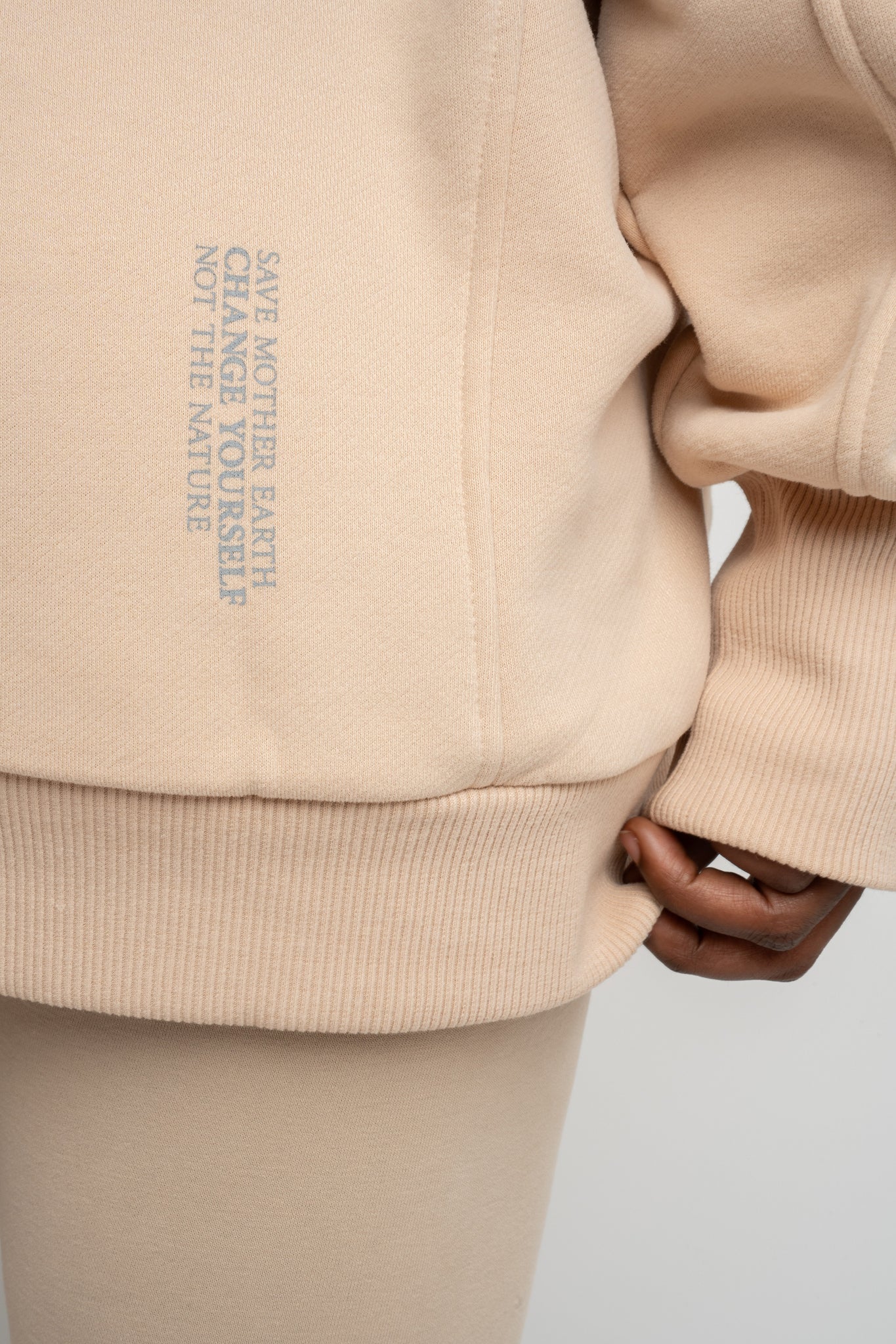 BLUZA OVERSIZE Z KAPTUREM BEŻOWA - EGERIA