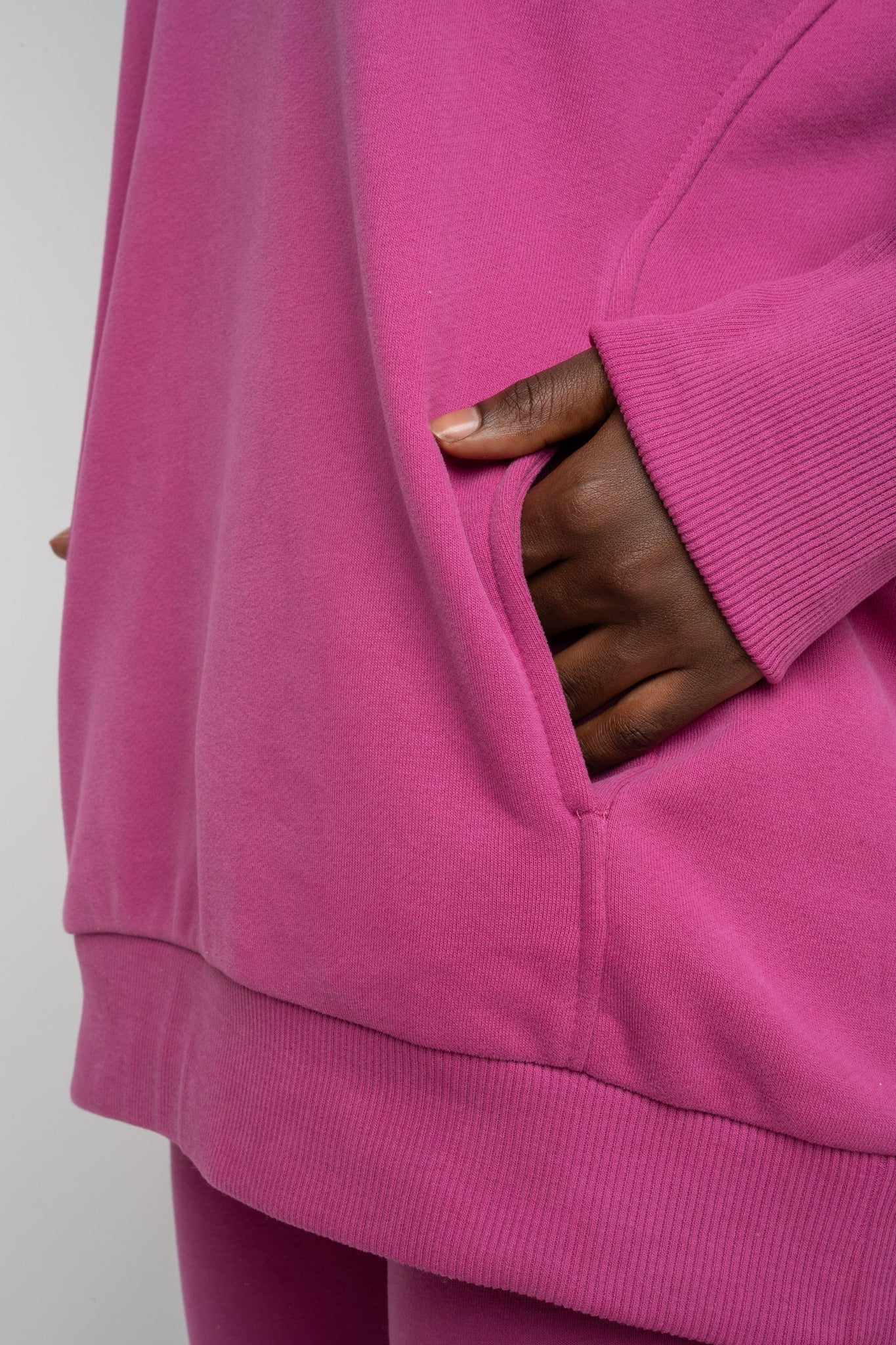 BLUZA OVERSIZE Z KAPTUREM RÓŻOWA- EGERIA
