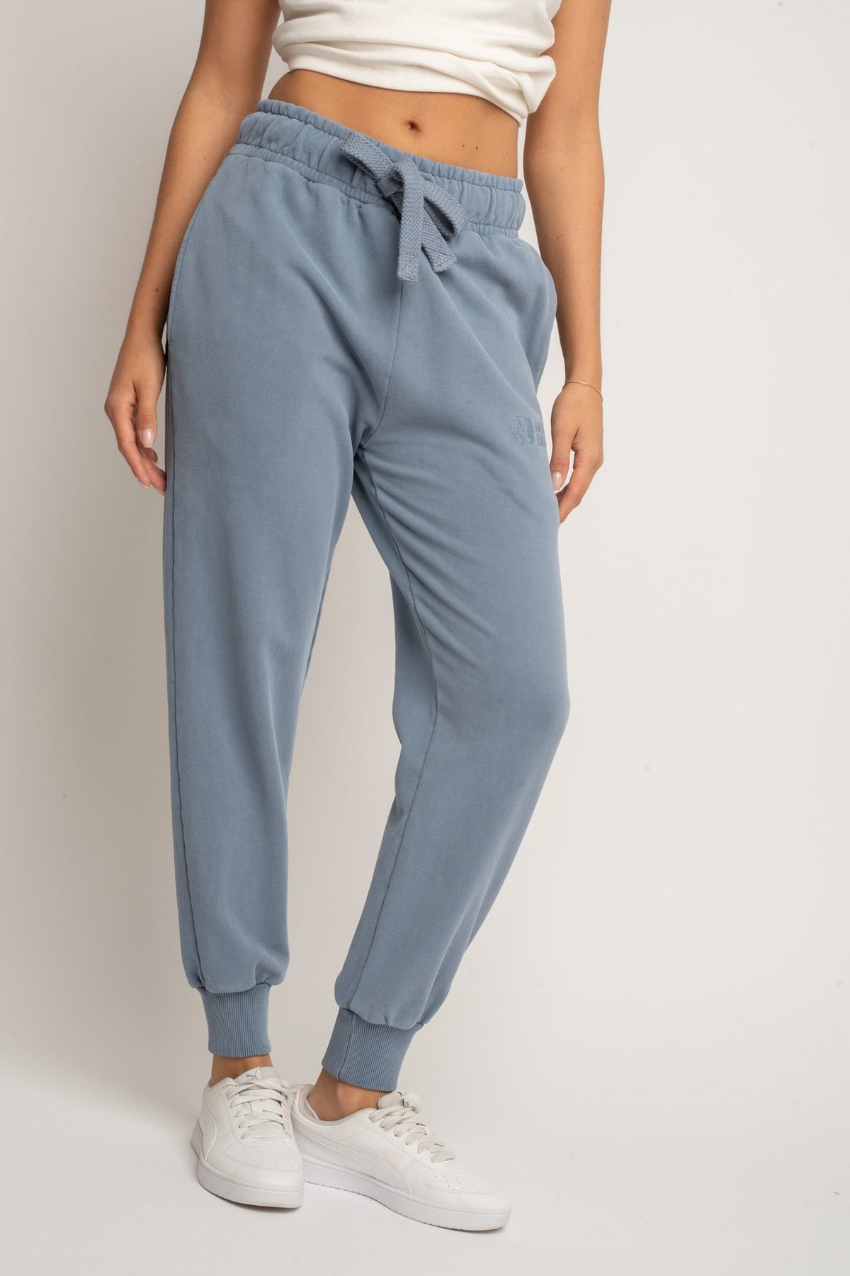 SPODNIE DRESOWE TYPU JOGGER Z EFEKTEM WASHED NIEBIESKIE - ODENSE
