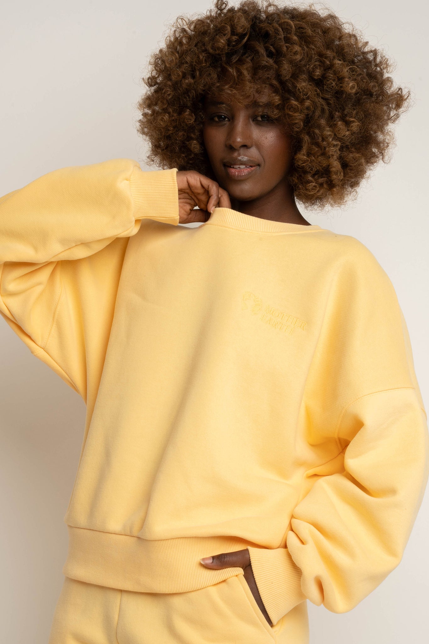 BLUZA TYPU CREWNECK ŻÓŁTA - OZARK