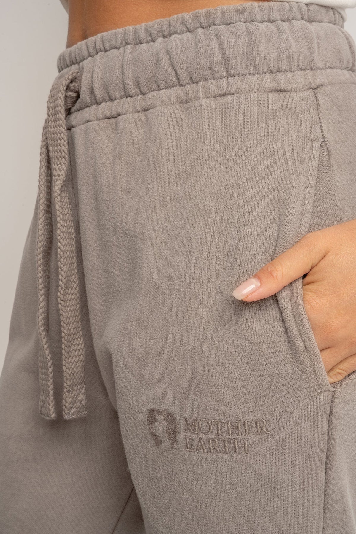 SPODNIE DRESOWE TYPU JOGGER Z EFEKTEM WASHED MOCCA - ODENSE