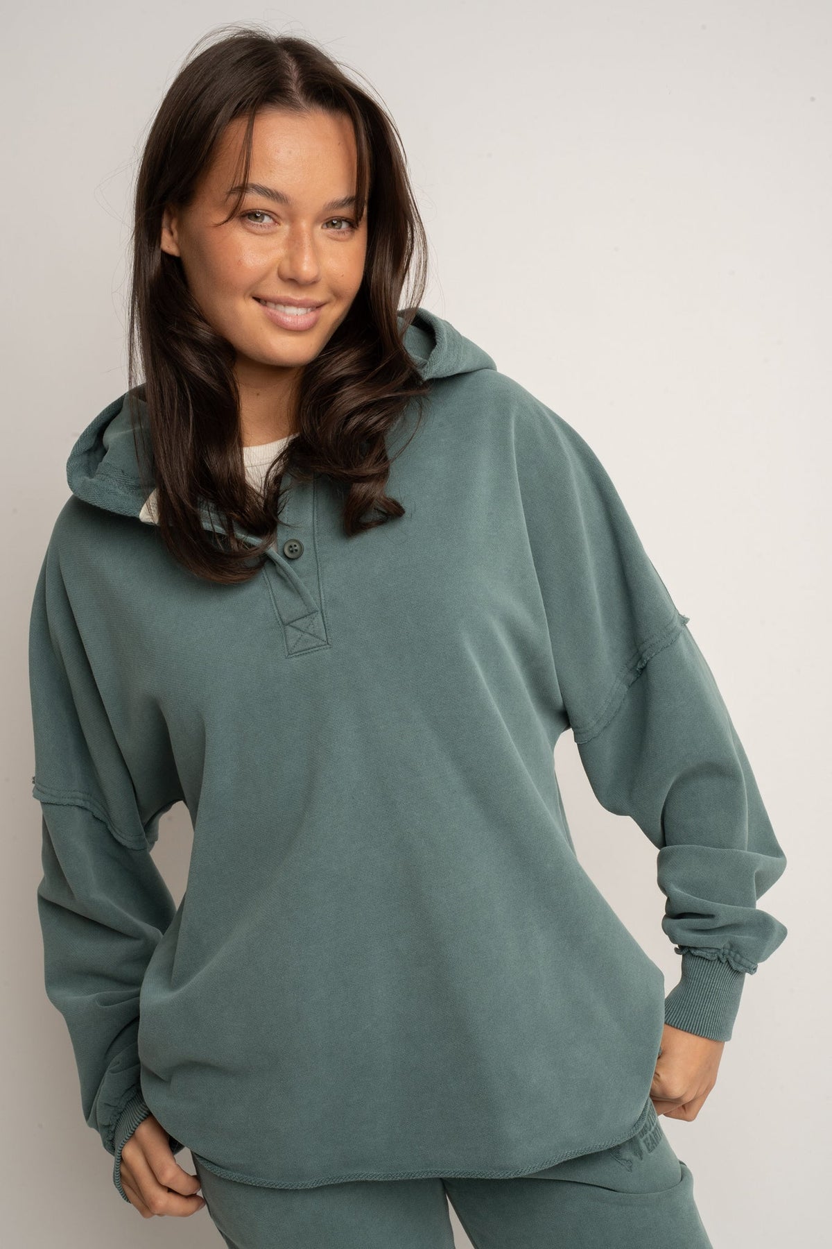 WASHED EFFECT OVERSIZED HOODIE GREEN - LIMFJORD