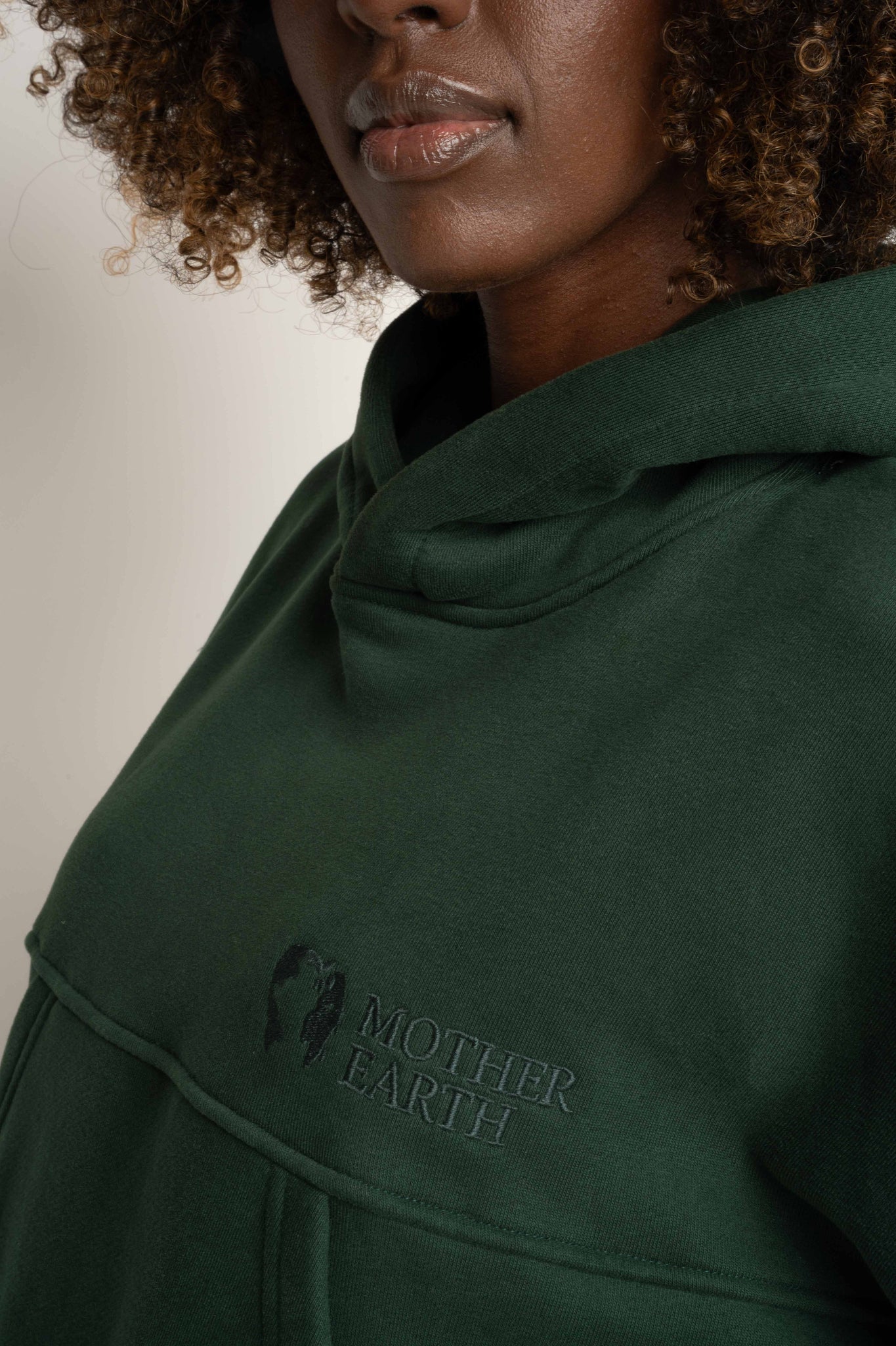 BLUZA Z KAPTUREM CIEMNOZIELONA- MURIA