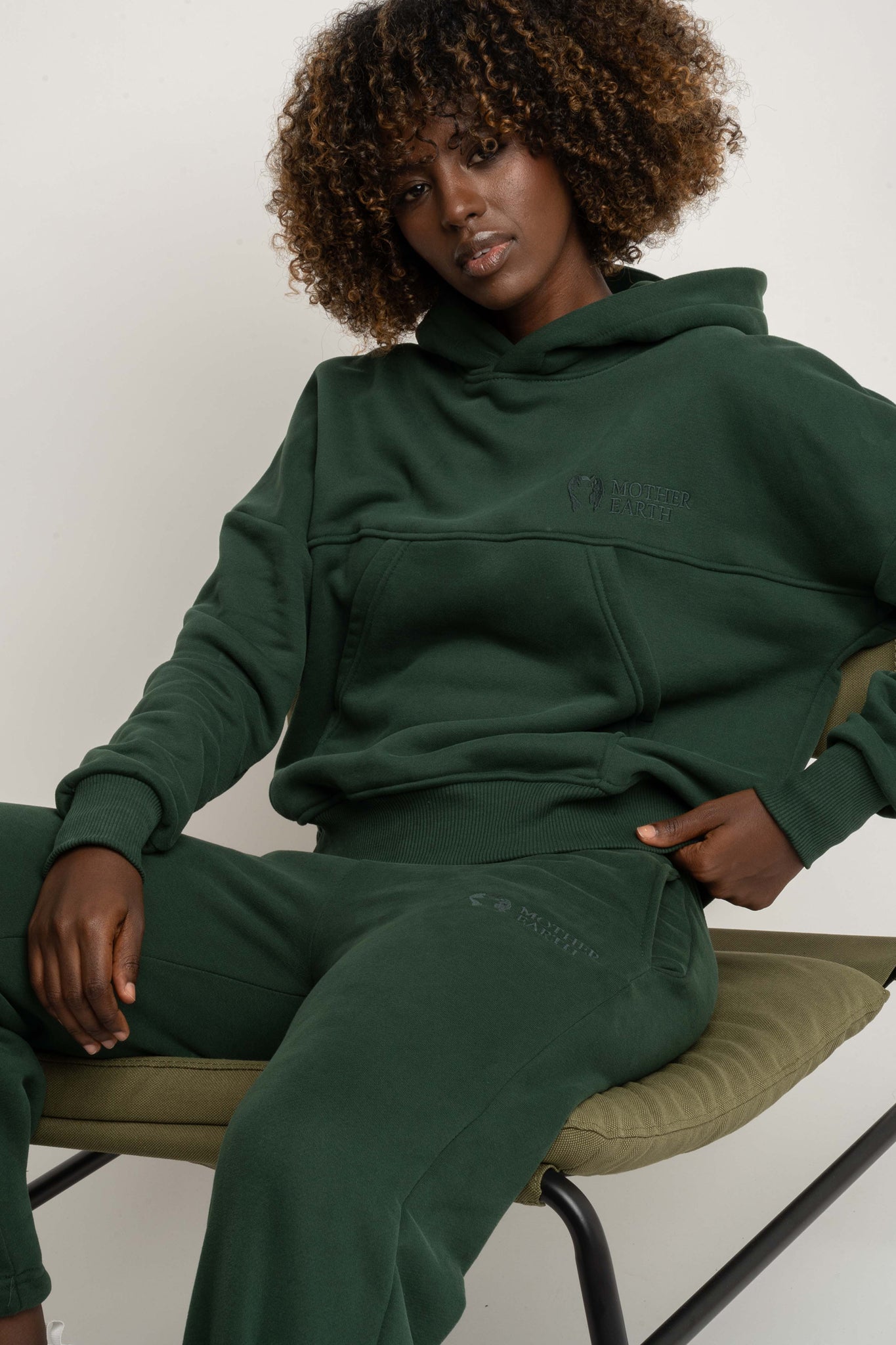 BLUZA Z KAPTUREM CIEMNOZIELONA- MURIA