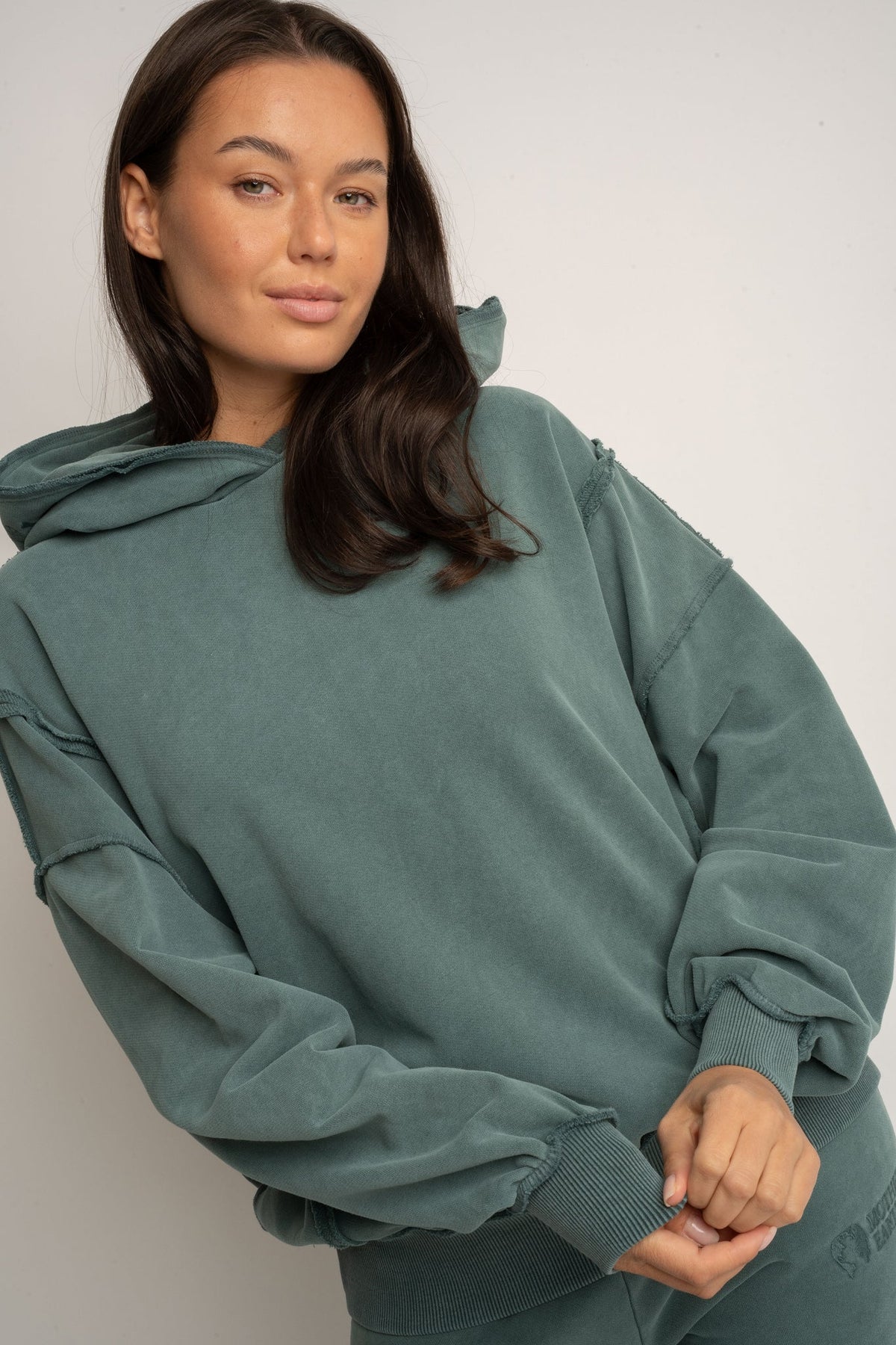 OVERSIZED WASHED SWEATSHIRT GREEN - OSLO