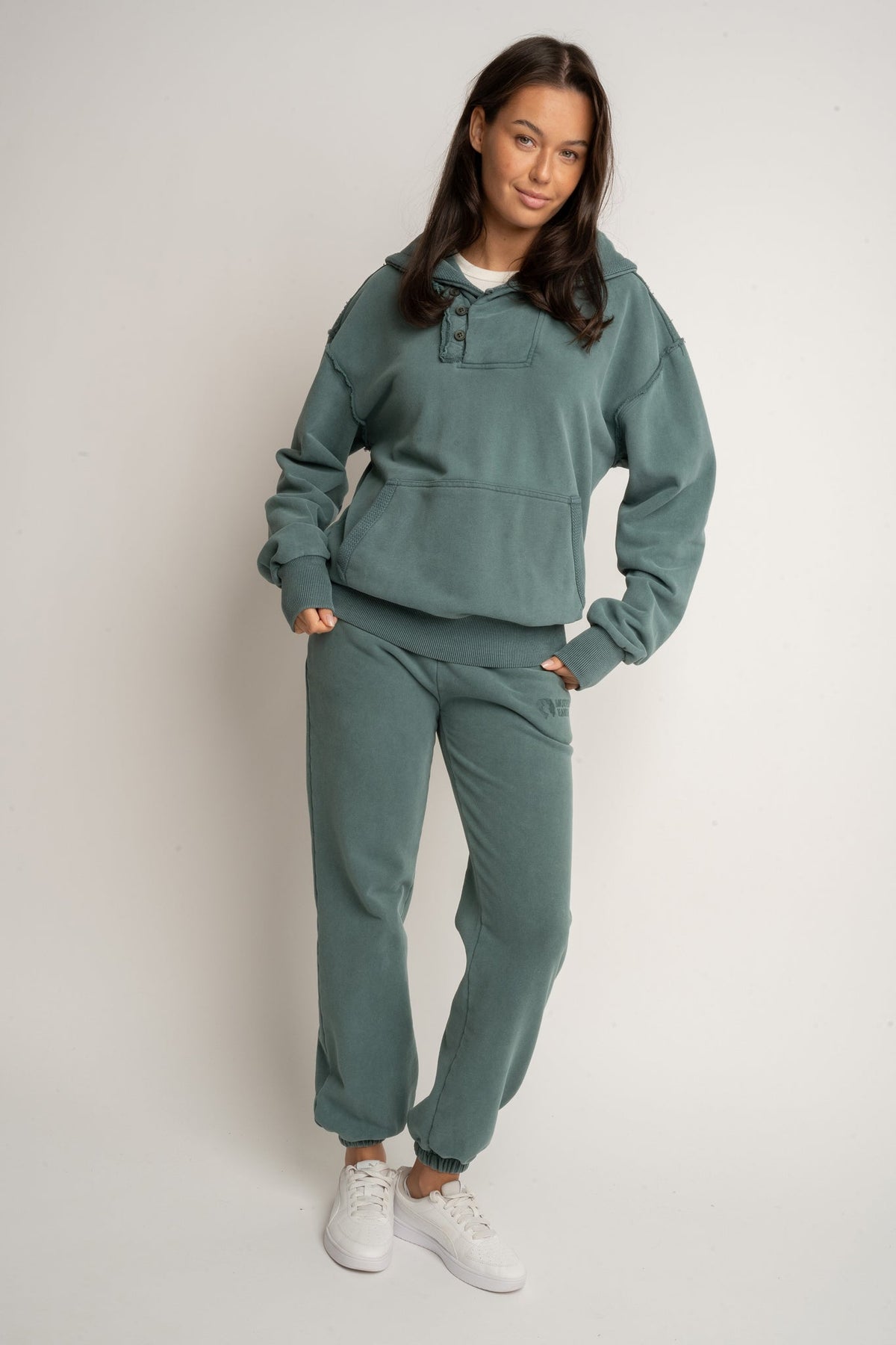WASHED EFFECT HOODIE GREEN - KUOPIO