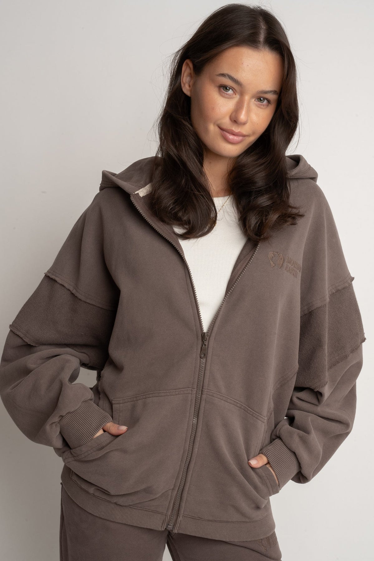 OVERSIZED HOODIE WITH WASHED EFFECT DARK BROWN - TRONDHEIM