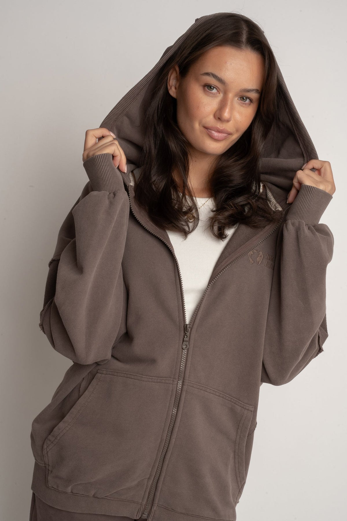 OVERSIZED HOODIE WITH WASHED EFFECT DARK BROWN - TRONDHEIM