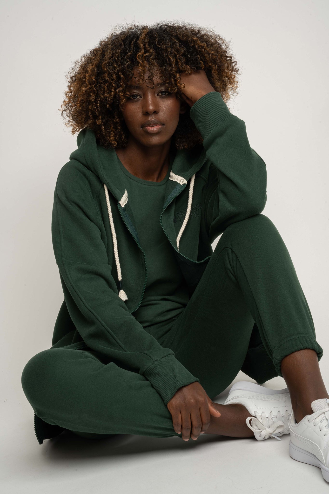 BLUZA Z KAPTUREM OVERSIZE CIEMNOZIELONA - ESMERALDA