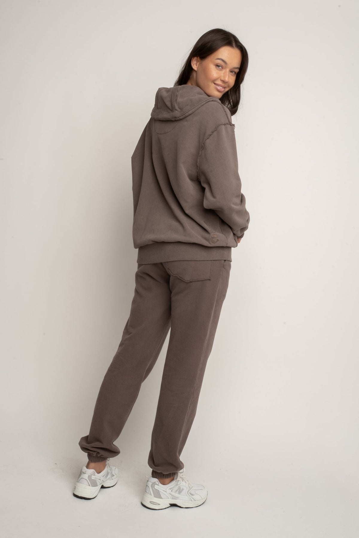WASHED-EFFECT SWEATSHIRT DARK BROWN - KUOPIO