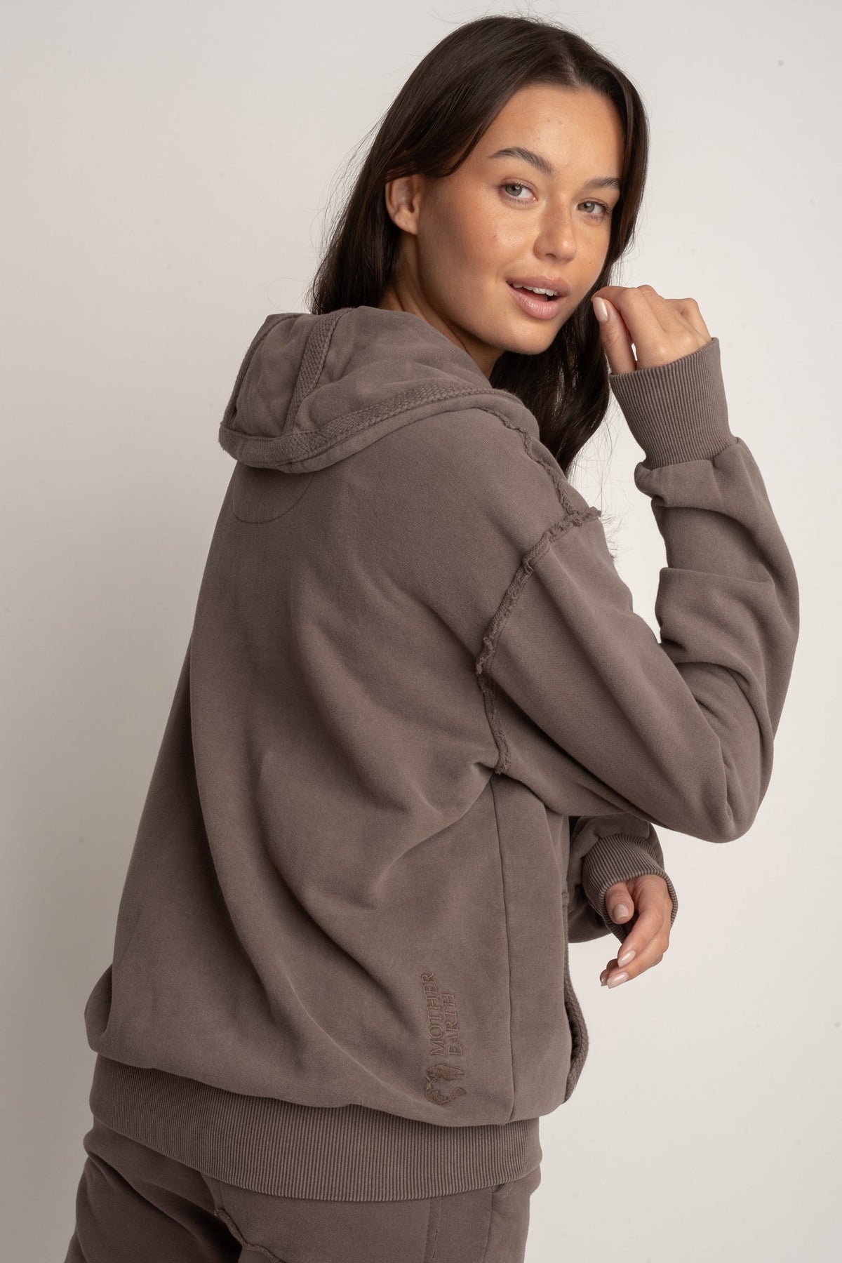 WASHED-EFFECT SWEATSHIRT DARK BROWN - KUOPIO