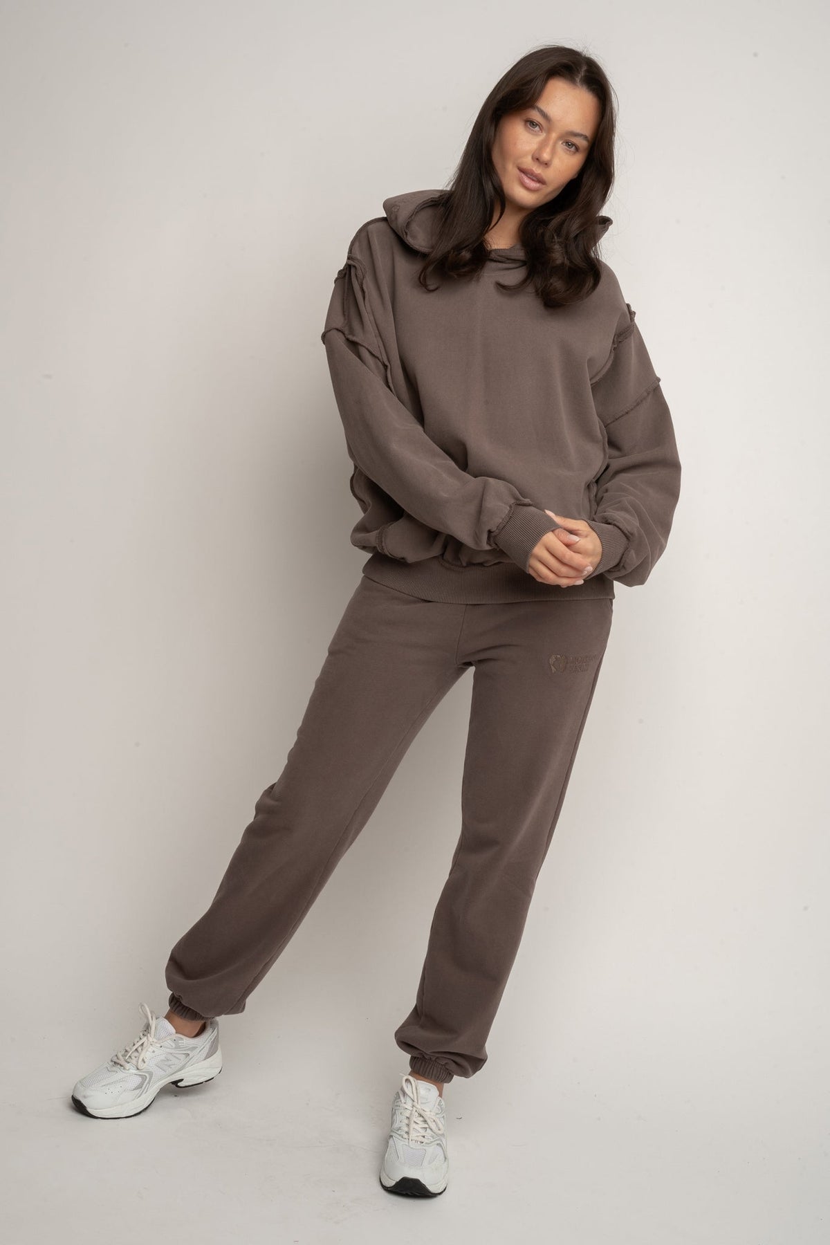OVERSIZED WASHED-EFFECT SWEATSHIRT DARK BROWN - OSLO