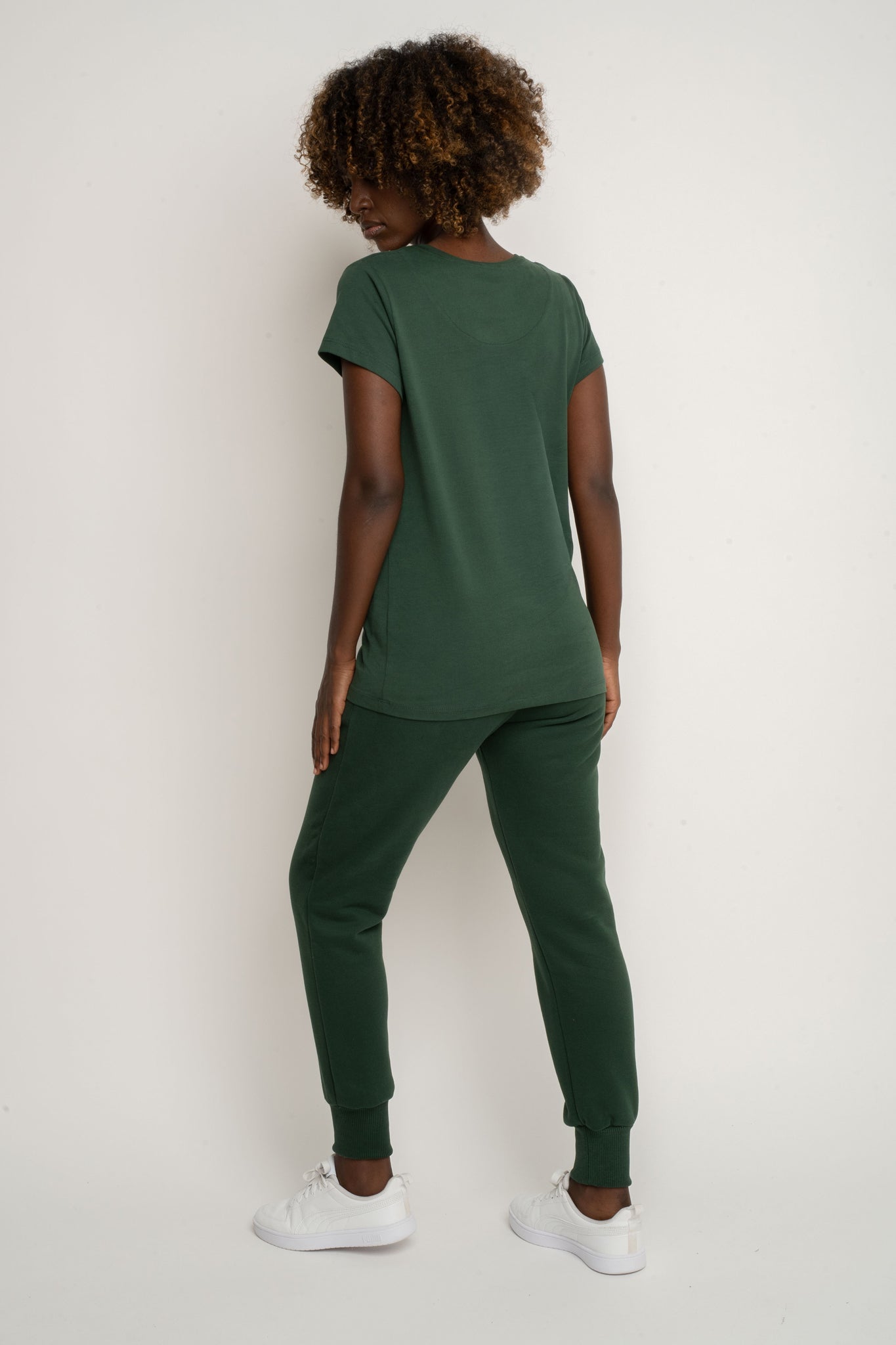 SPODNIE DRESOWE TYPU JOGGER CIEMNOZIELONE- BEGERA