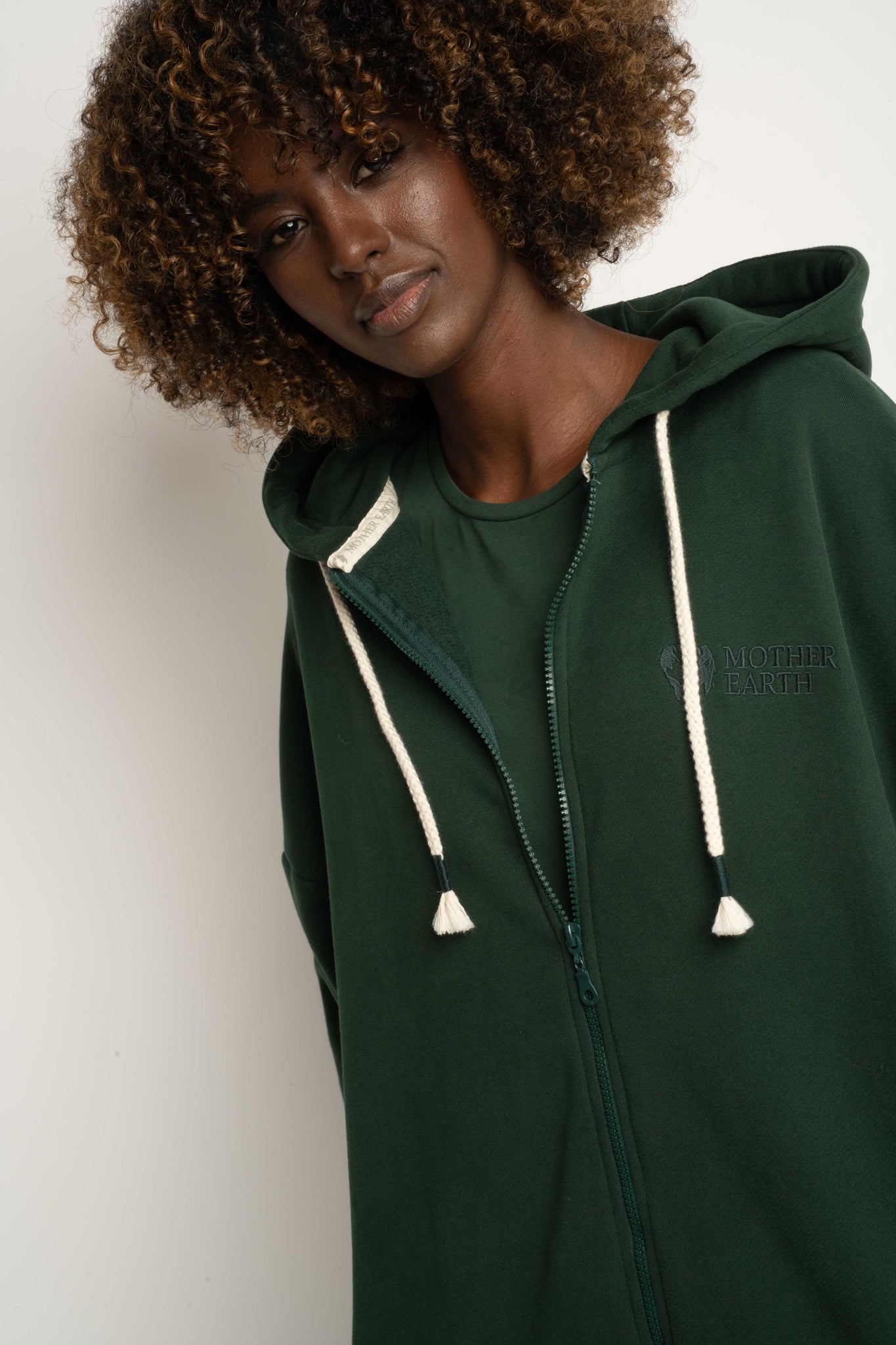 BLUZA Z KAPTUREM ROZPINANA CIEMNOZIELONA -NIKO
