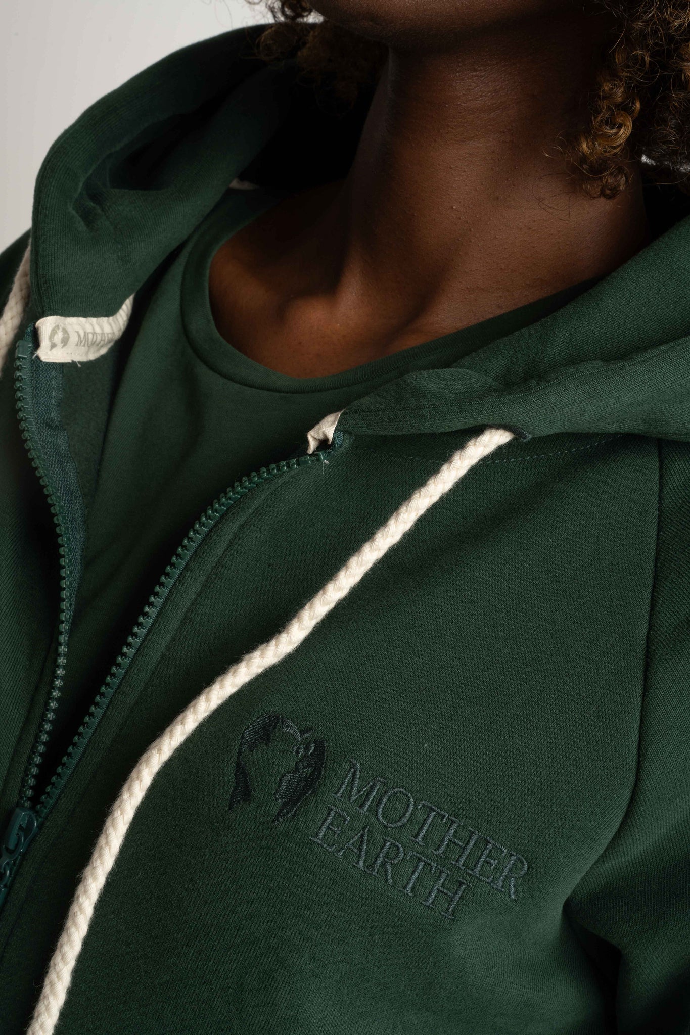 ROZPINANA BLUZA Z KAPTUREM CIEMNOZIELONA - ZANZIBAR