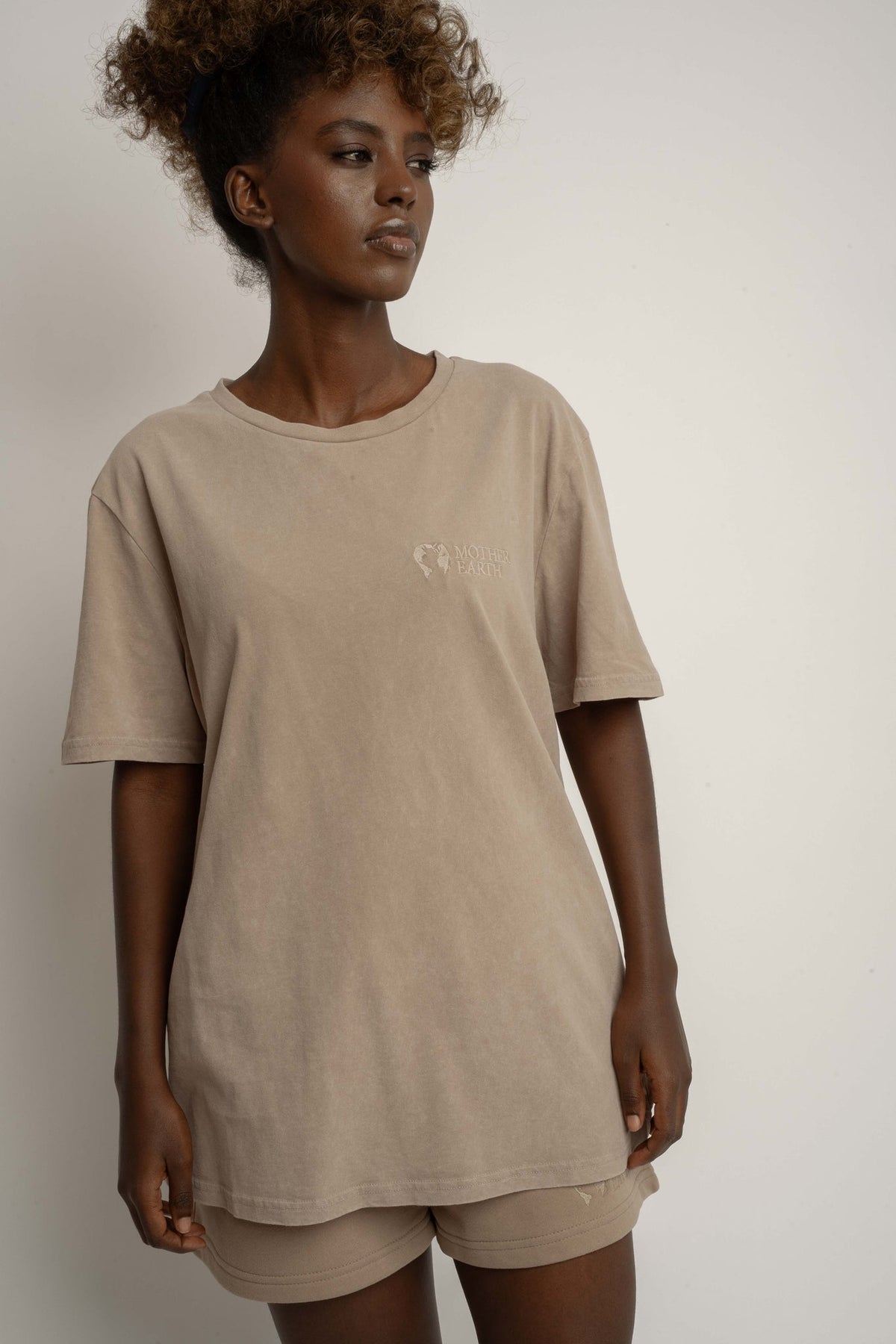 T-SHIRT Z EFEKTEM WASHED BEŻOWY - TAHOE