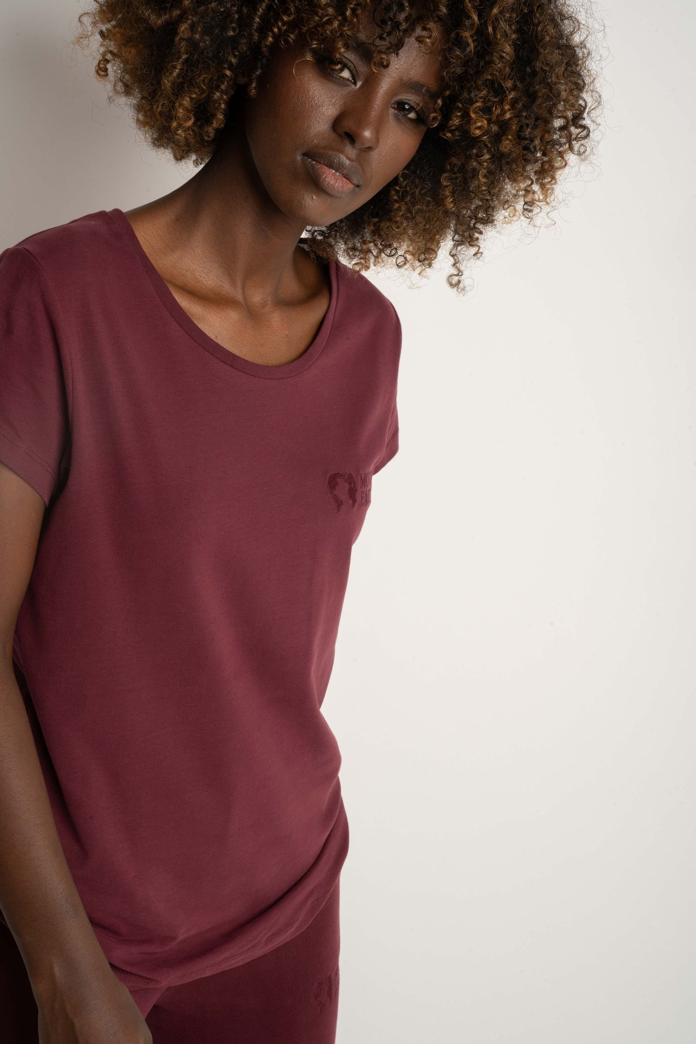 T-SHIRT DAMSKI BORDOWY - PETIT