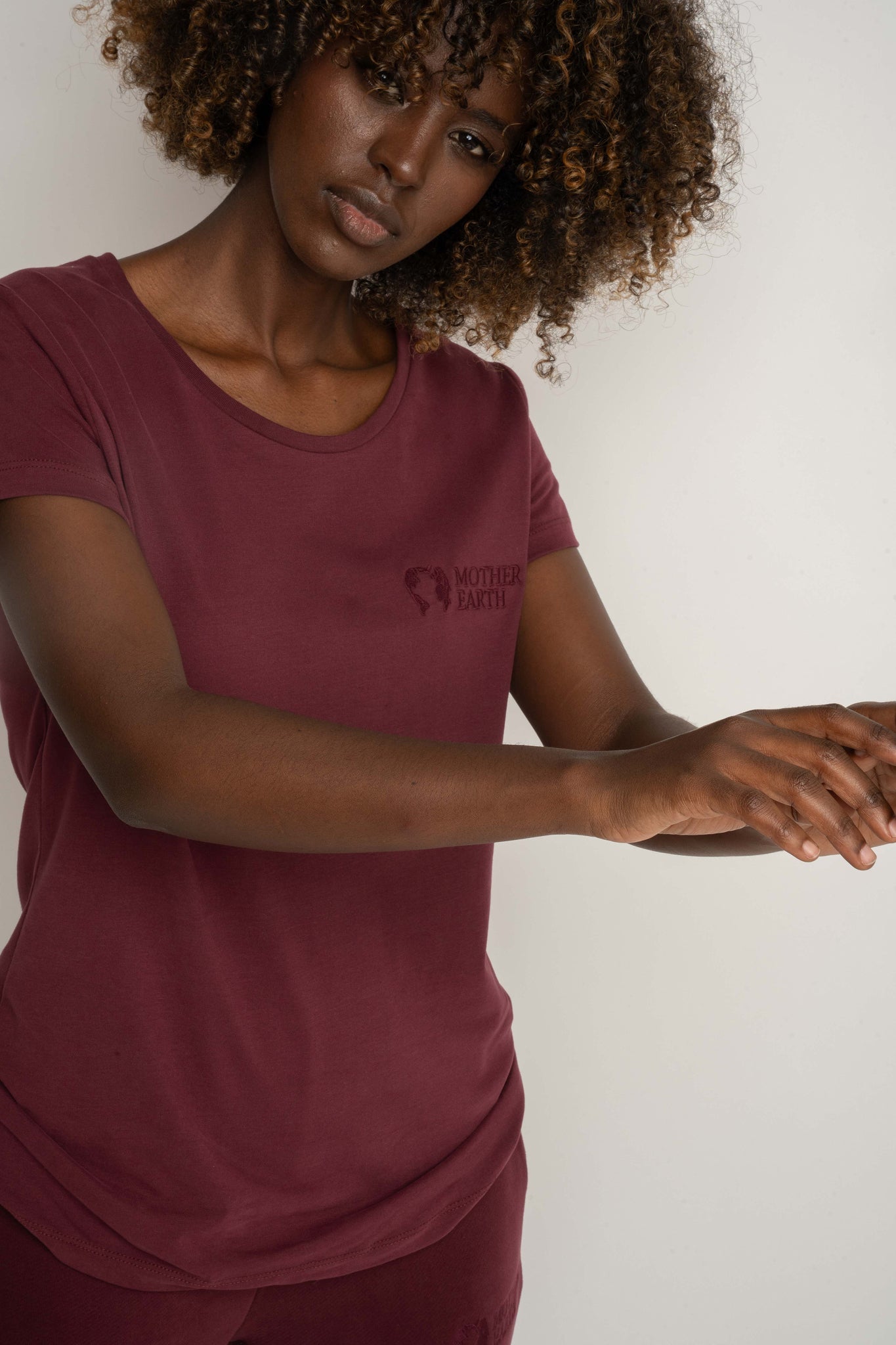 T-SHIRT DAMSKI BORDOWY - PETIT