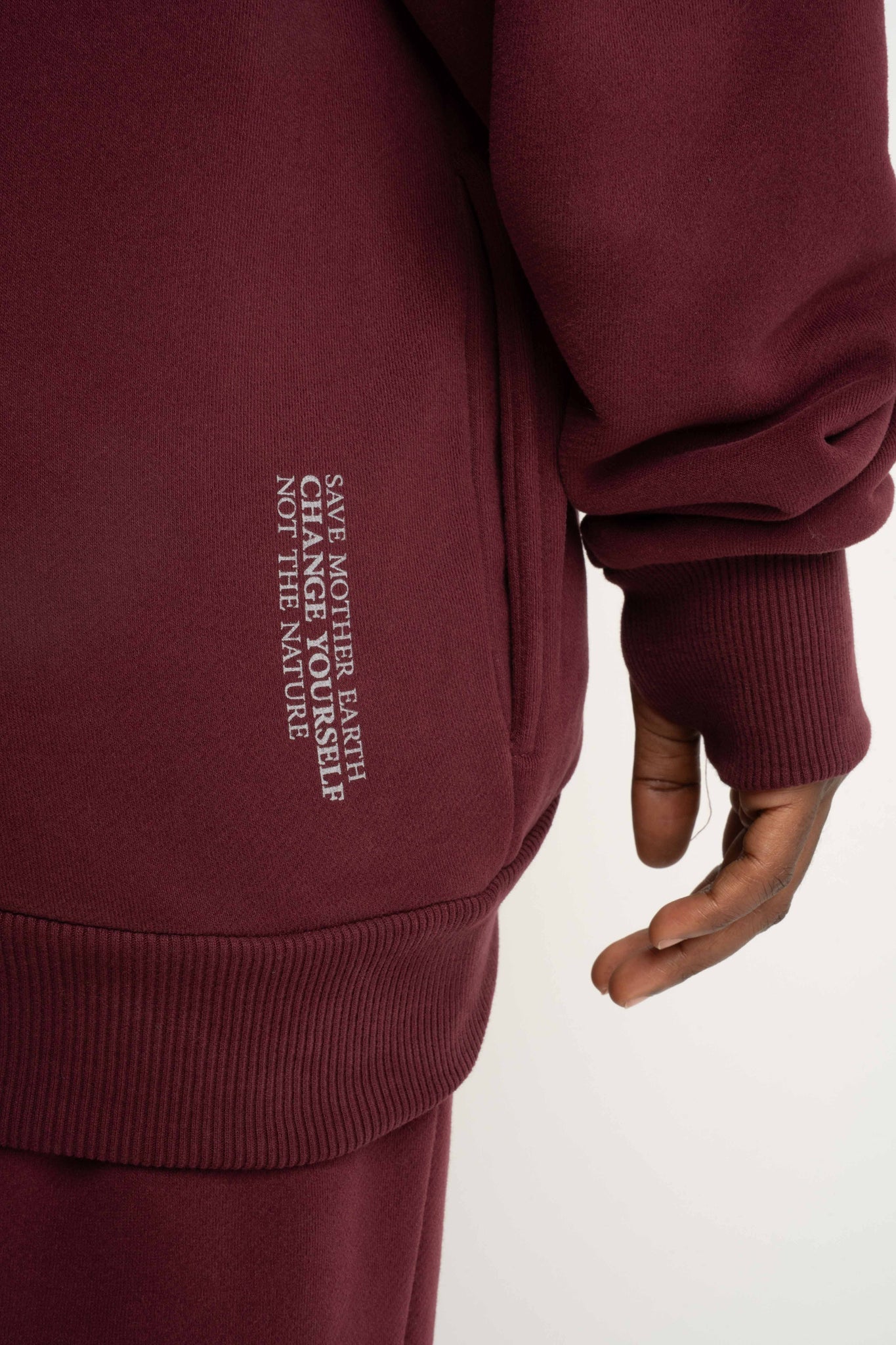 BLUZA Z KAPTUREM ROZPINANA BORDOWA -NIKO